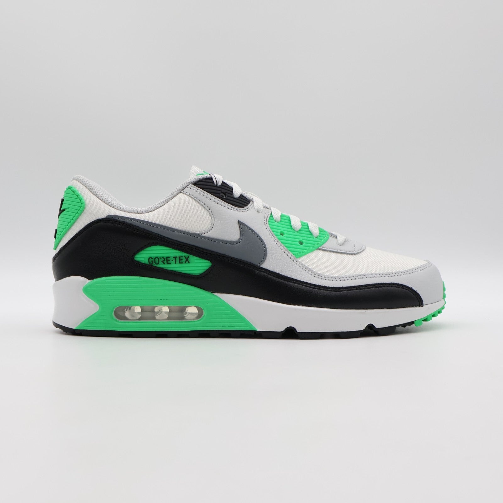 HF1045-121 Nike Air Max 90 GORE-TEX Summit White Photo Dust Black Cool (Men's)