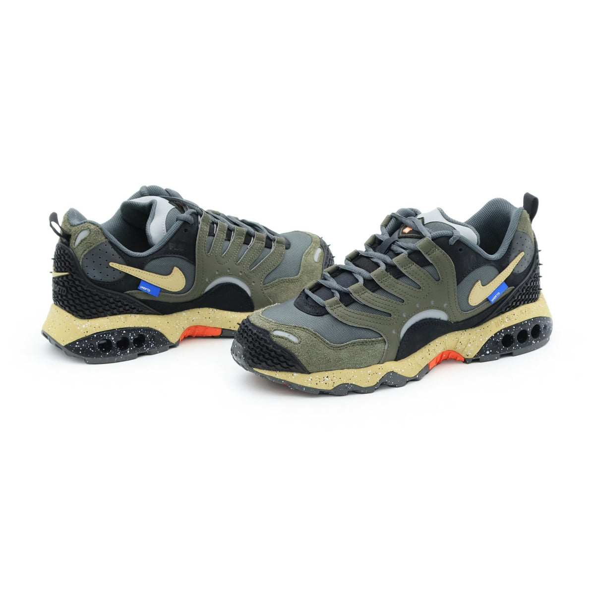 FN7546-300 UNDEFEATED Nike Air Terra Humara Cargo Khaki Wheat Grass Grey (Men's)
