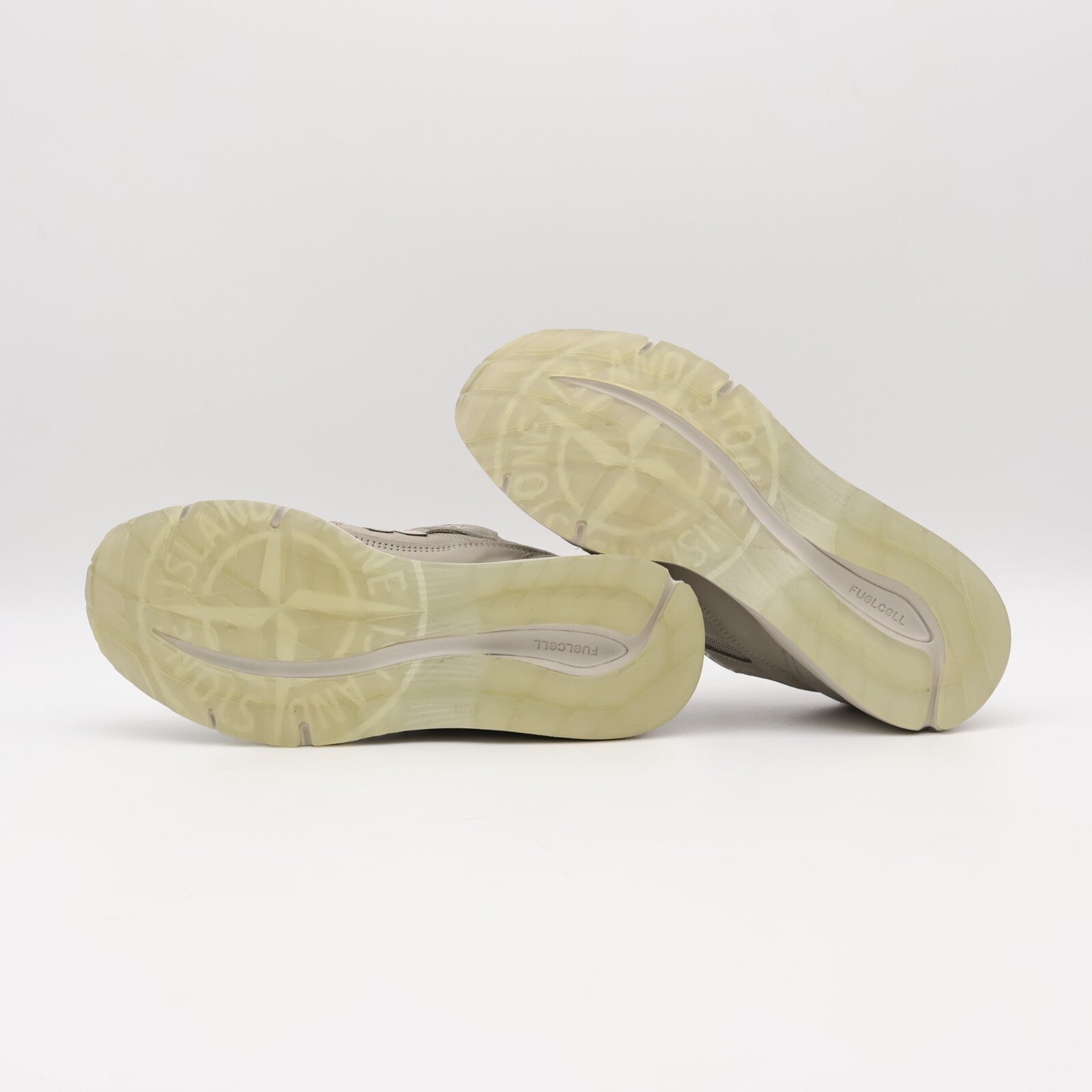 U991SE2 Stone Island New Balance 991V2 Ghost Beige (Men's)