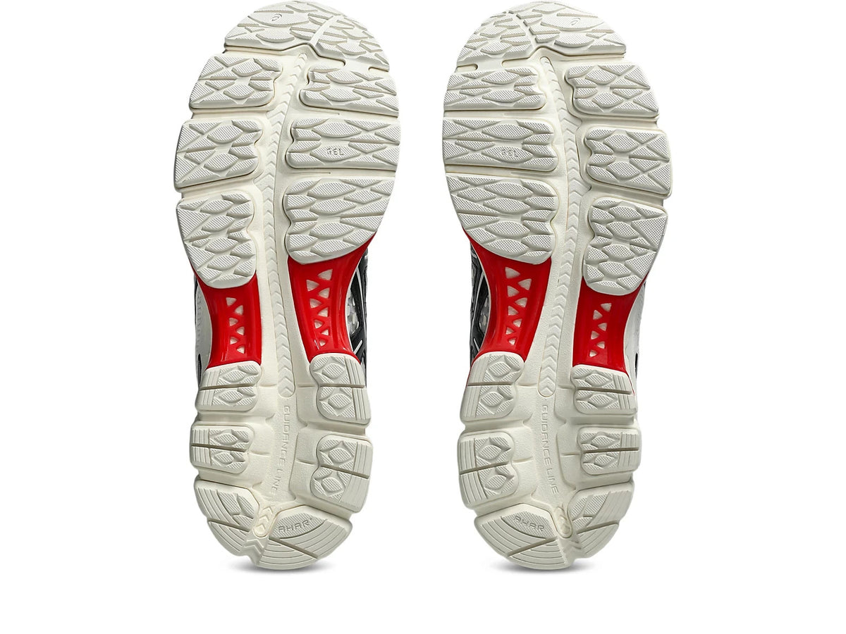1203B001-100 PACE Ã Asics Gel-Kayano 12.1 Cream Black (Men's)