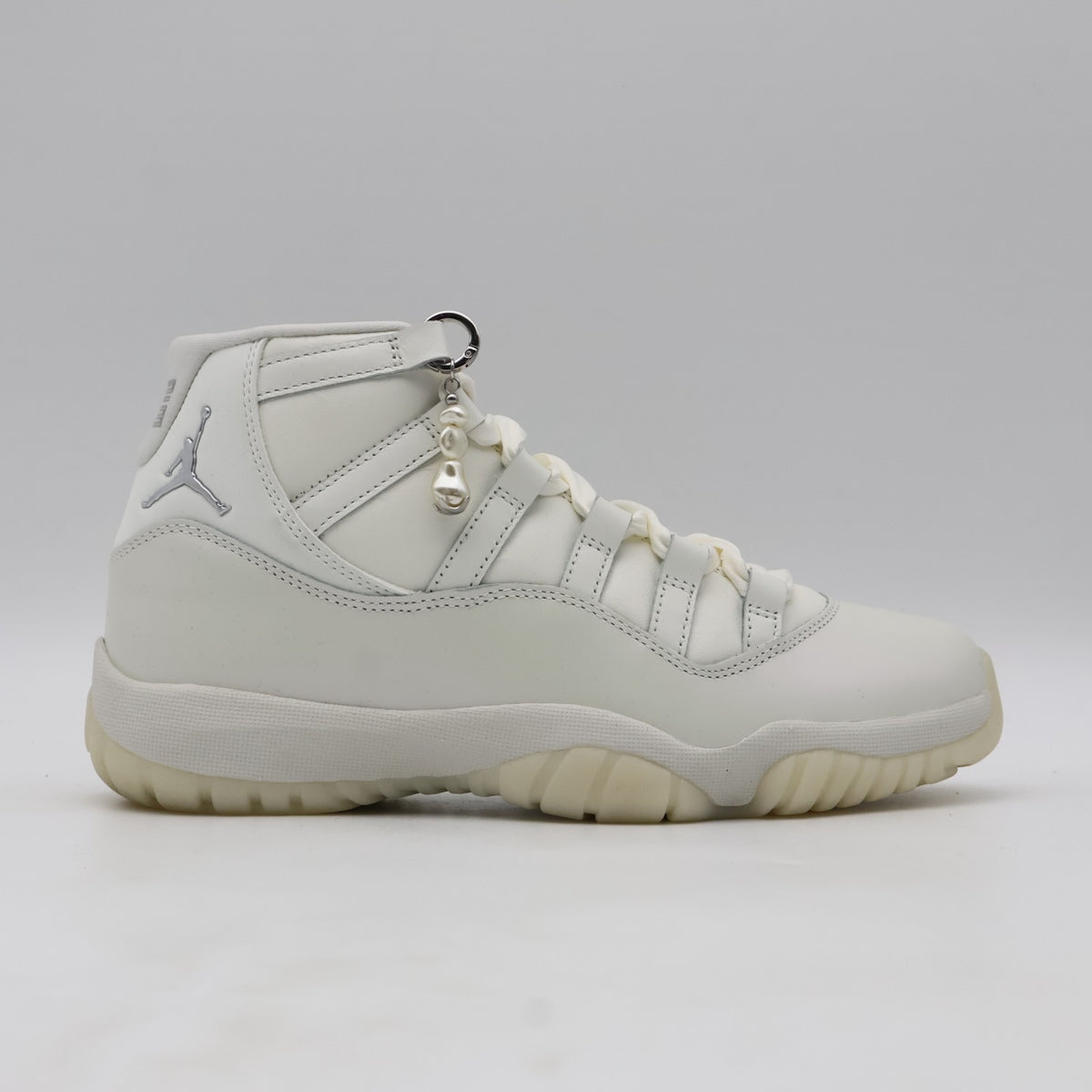 AR0715-110 Nike Air Jordan 11 Grand Finale Pearl (Women's)