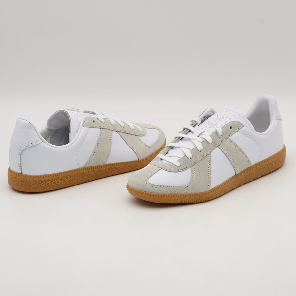 JR2002 adidas Originals BW Army Cloud White Cloud White Chalk White (Men's)