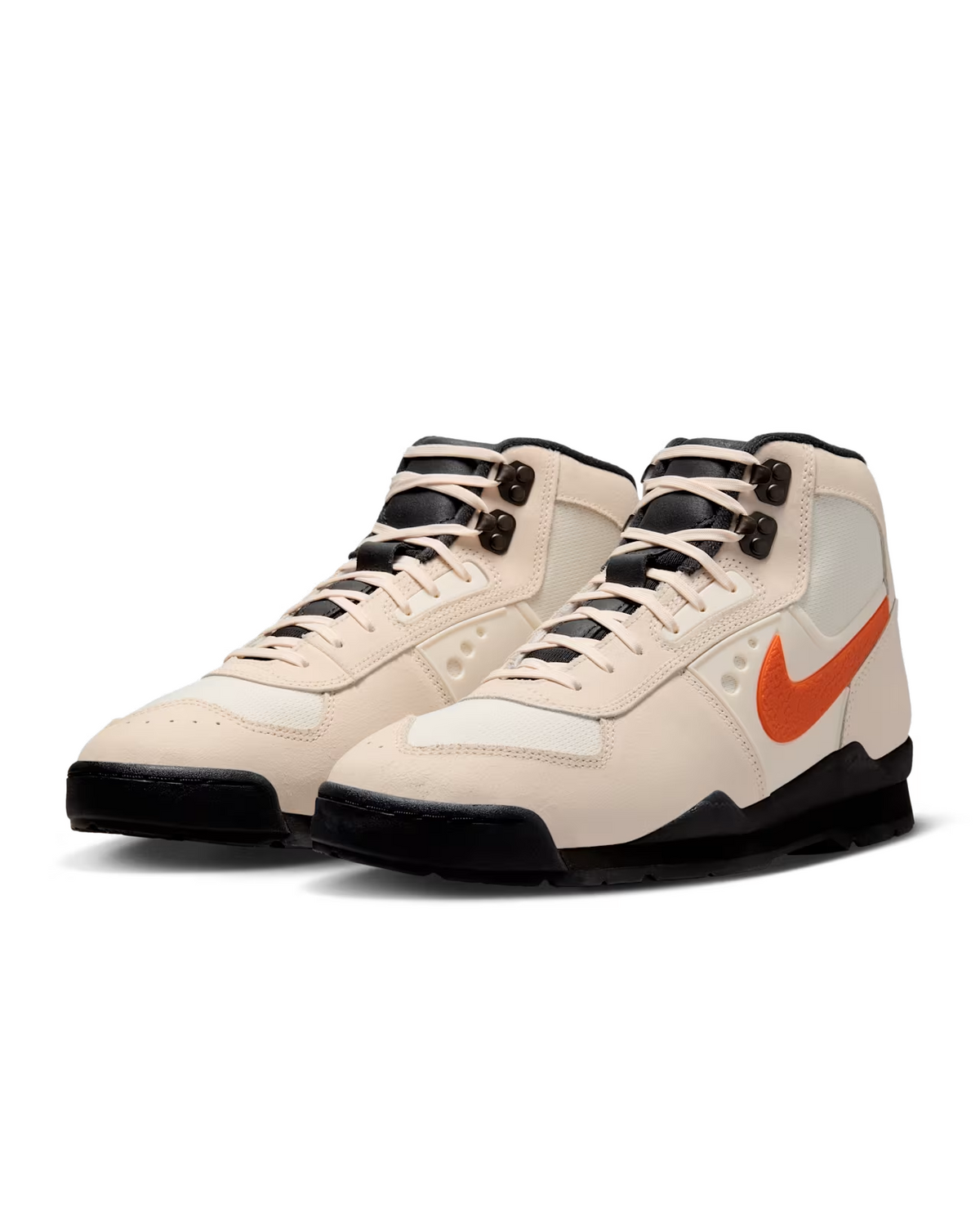 IO4556-100 NIKE BLTRO QS (Men's)