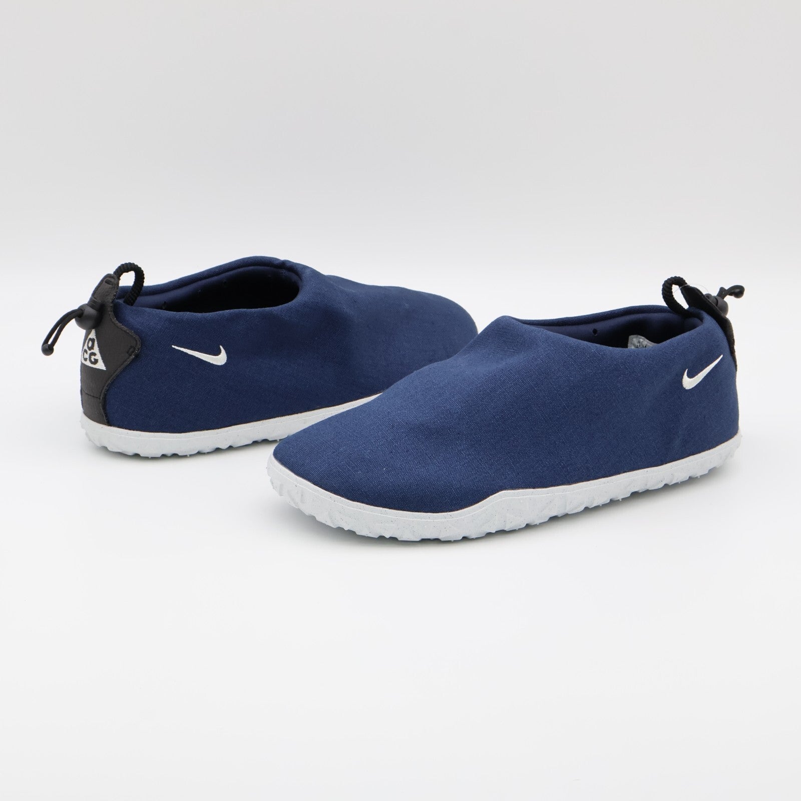 FV4572-400 Nike ACG Moc Armory Navy Black University Red Sail (Men's)