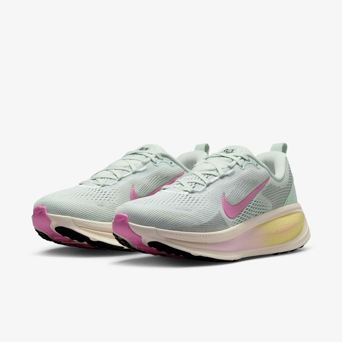 IH3634-099 Nike Vomero 18 Barely Grey Pale Ivory Cannon Playful Pink (Women's)