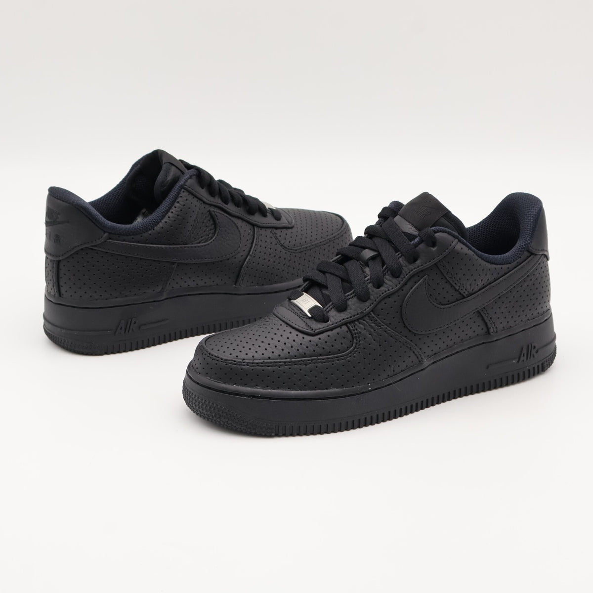 HF8189-001 Nike Air Force 1 Low SP Black (Men's)