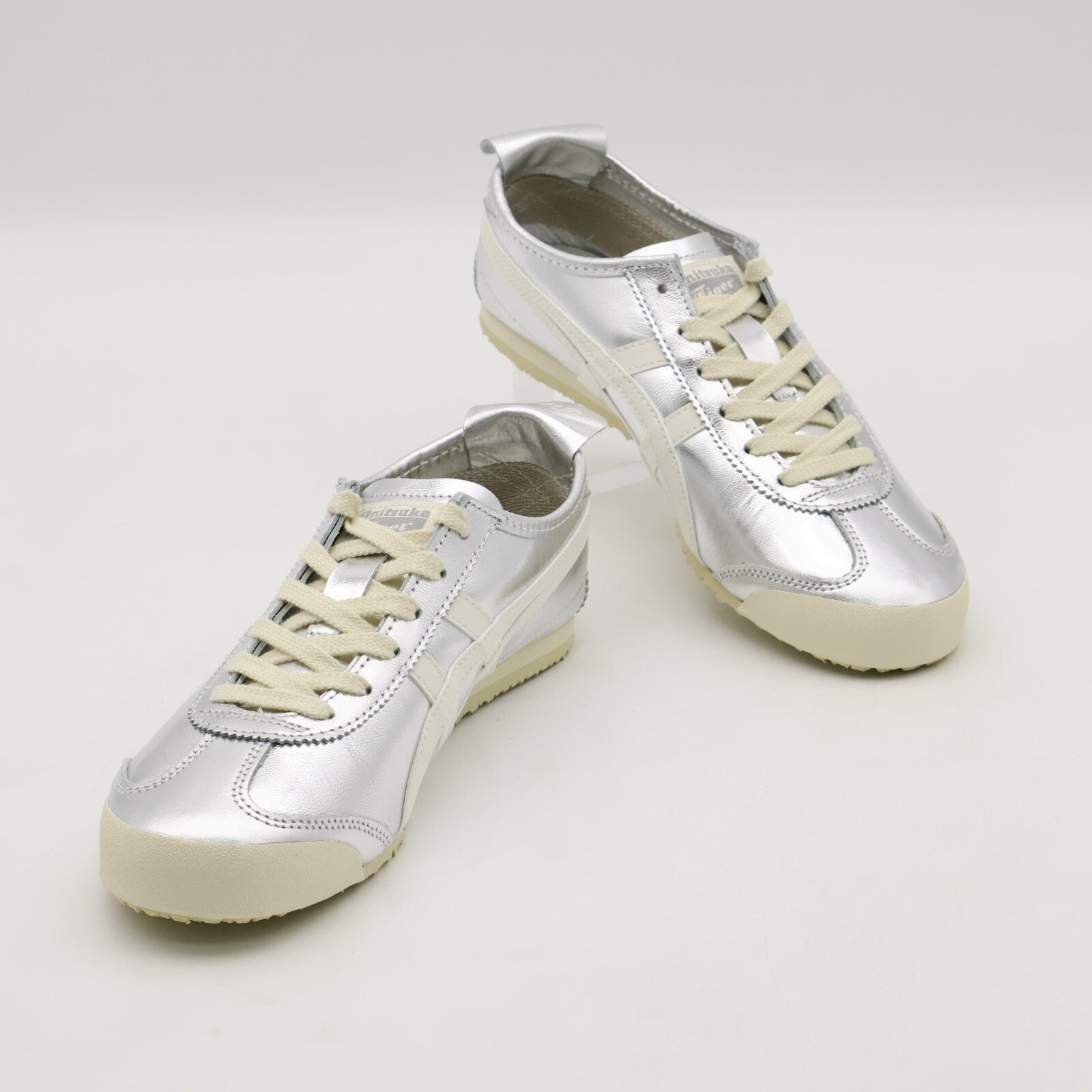 1183B566-021 Onitsuka Tiger Mexico 66 Silver Off White (Men's)