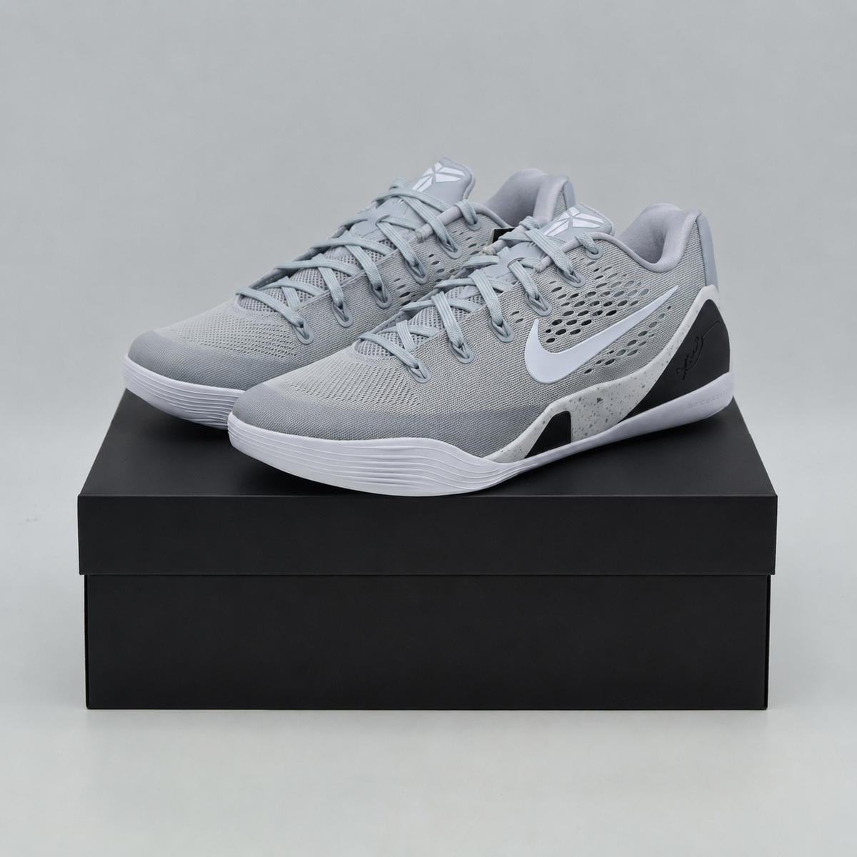 IH1401-001 Nike Kobe 9 Elite Low EM Protro Wolf Grey White (Men's)