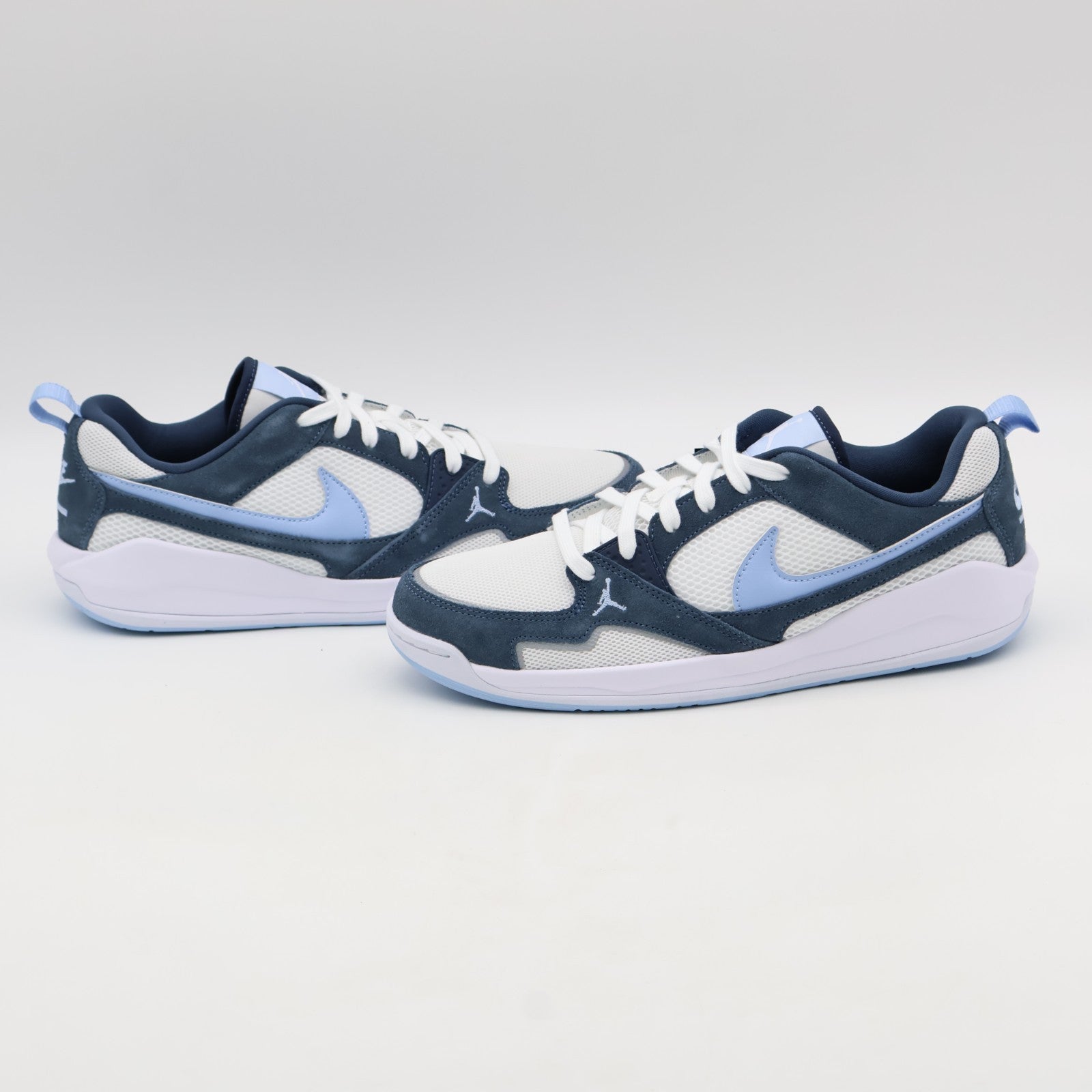 HJ6777-103 Nike Jordan CMFT Era White Blue (Men's)