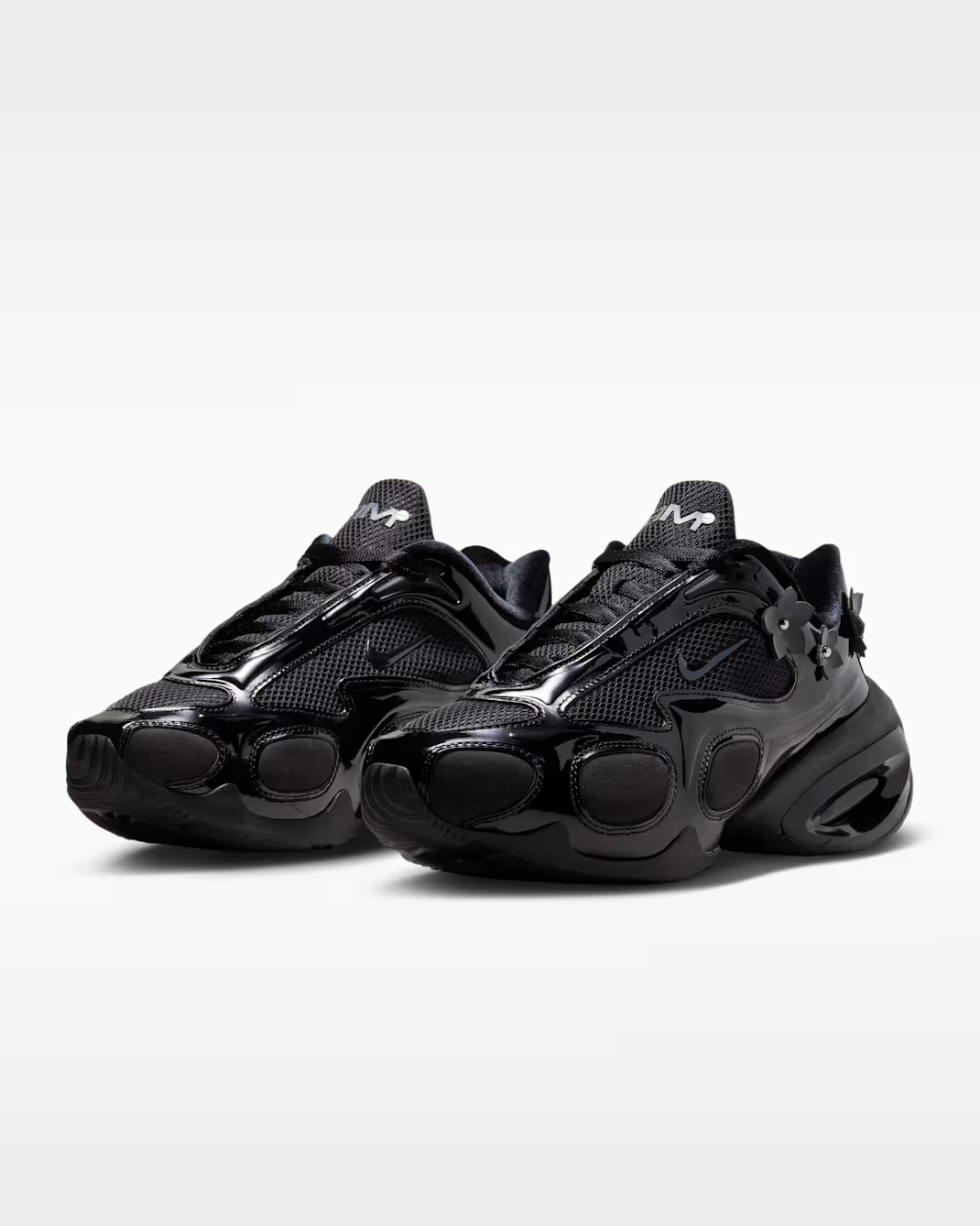 IR8633-001 Nike Air Max Muse "Black/Metallic Silver" (Women's)
