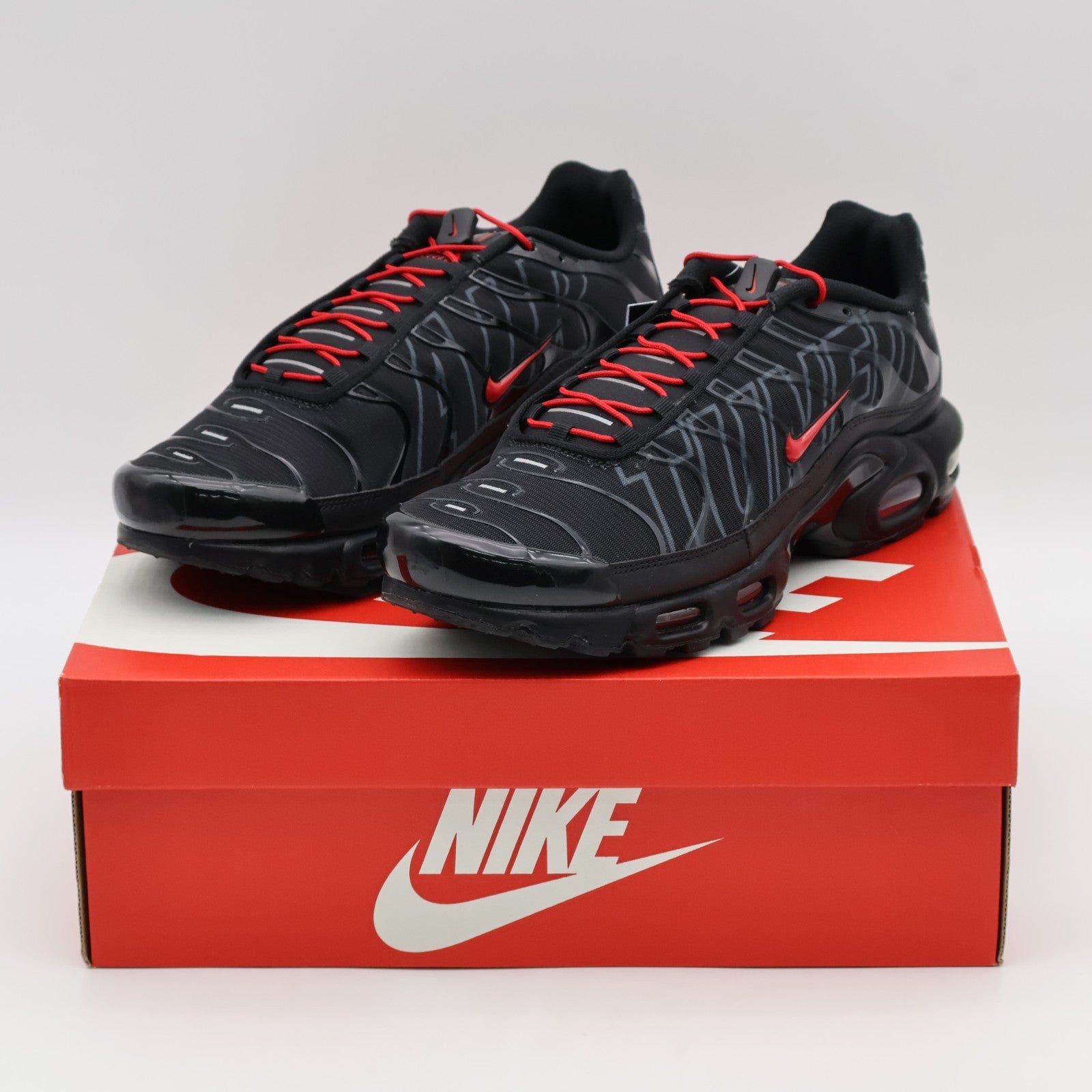 IH4459-001 Nike Air Max Plus Tuned Air (Men's)