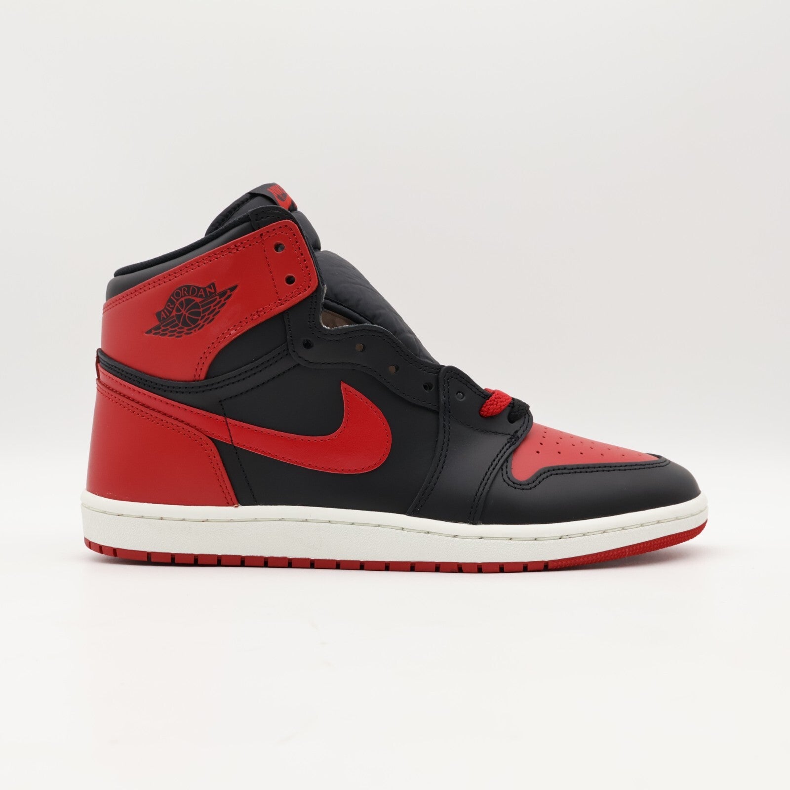HV6674-067 Nike Air Jordan 1 High 85 Bred 2025 (Men's)