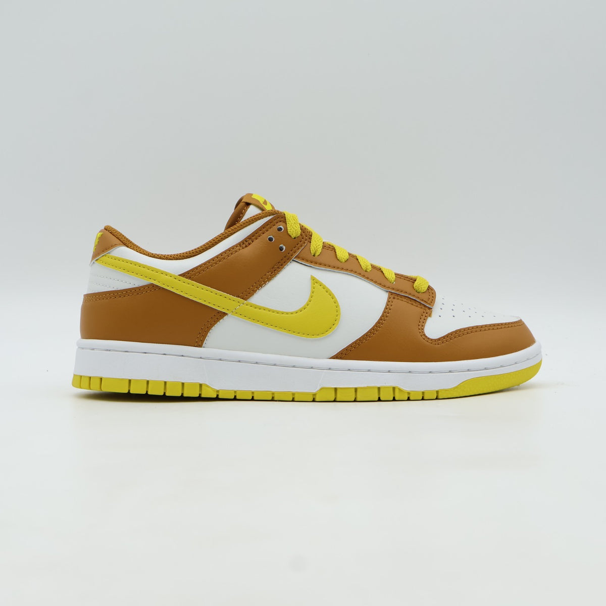 HF5441-113 Nike Dunk Low Retro Summit White Desert Ochre White (Men's)