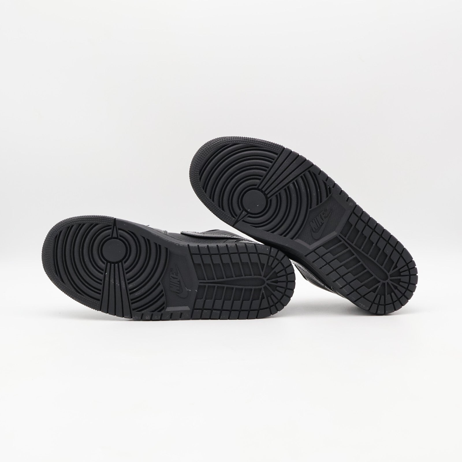 HJ7743-010 Nike WMNS Air Jordan 1 Low SE Black Croc (Women's)
