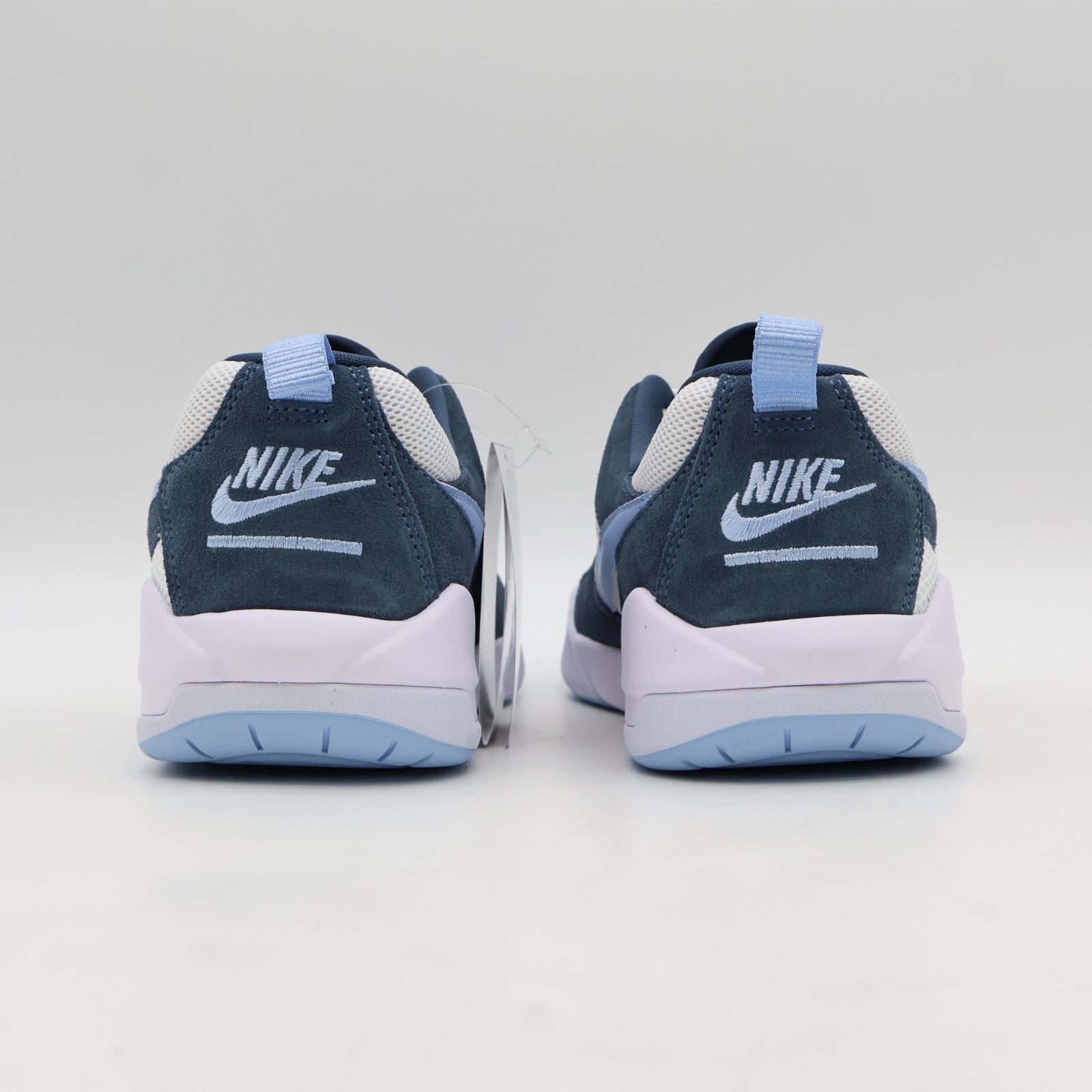 HJ6777-103 Nike Jordan CMFT Era White Blue (Men's)