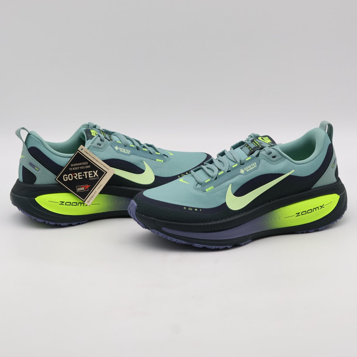 HQ7001-300 Nike Vomero 18 GORE-TEX Seaweed Cannon Volt Barely Volt (Men's)