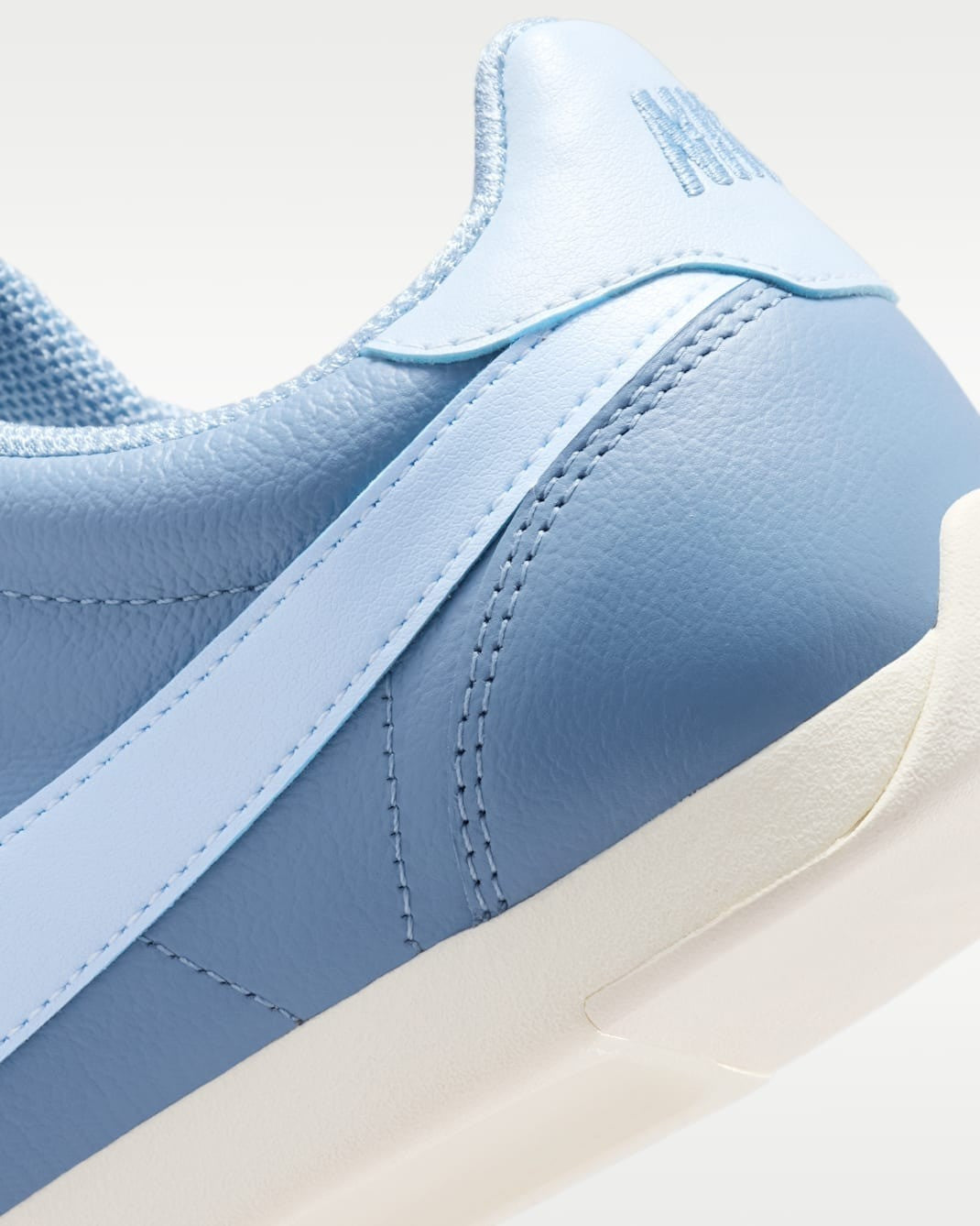 IV6173-400 Nike Sprint Sister "Work Blue/Sail" (Women's)