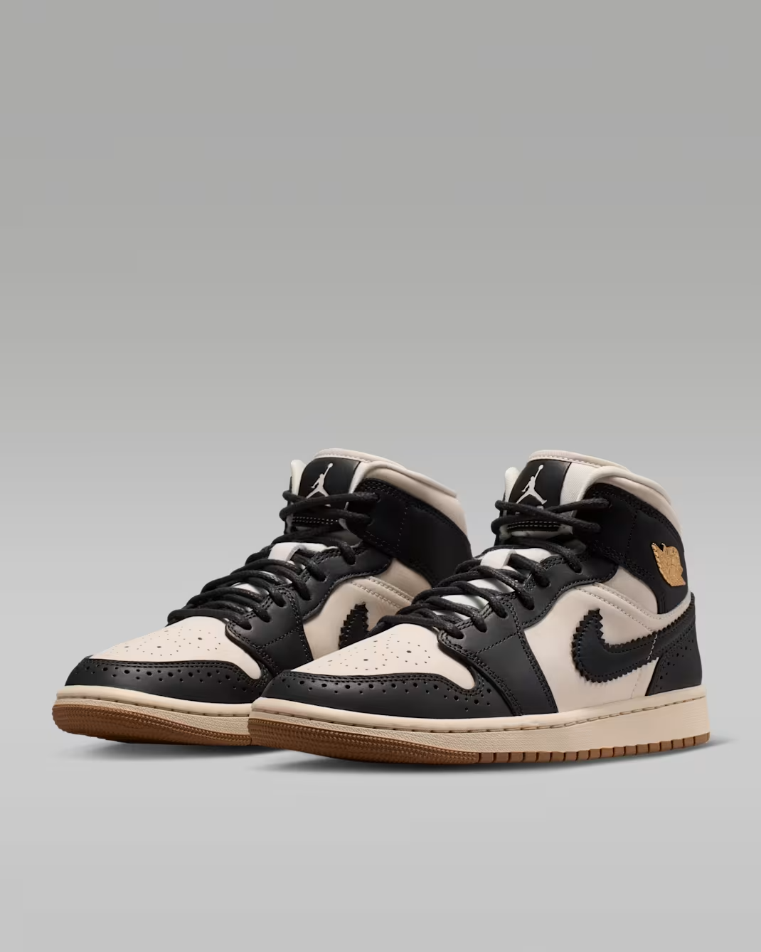 IO0760-001 Nike Air Jordan 1 Mid SE Off Noir Chalk (Women's)