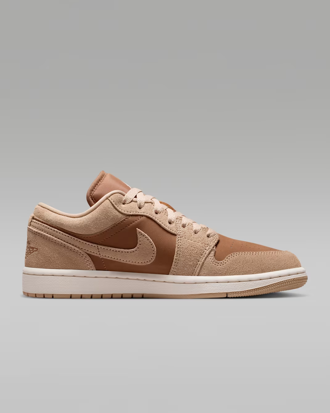 DC0774-205 DC0774-205 Nike Air Jordan 1 Low Legend Medium Brown (Women's)