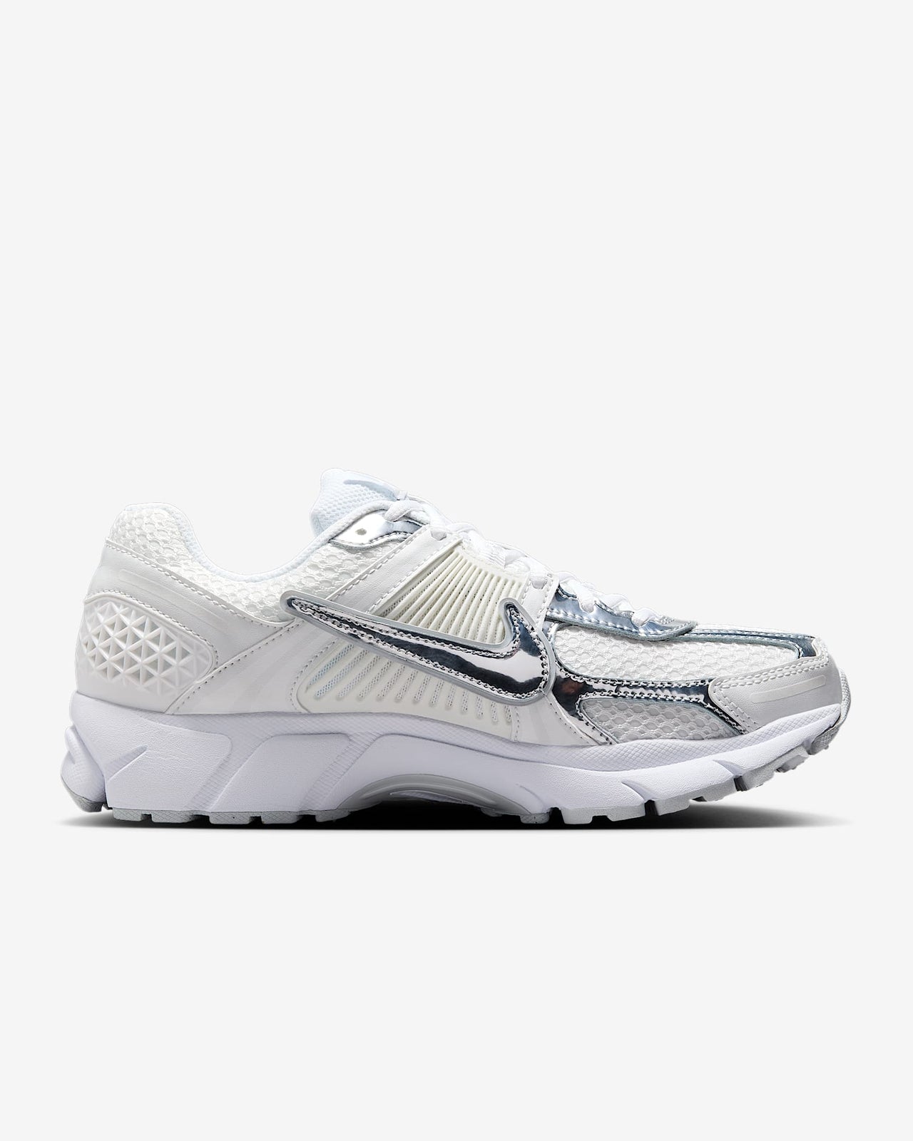 HF7723-100 Nike Women's Zoom Vomero 5 Chrome Toe (Women's)