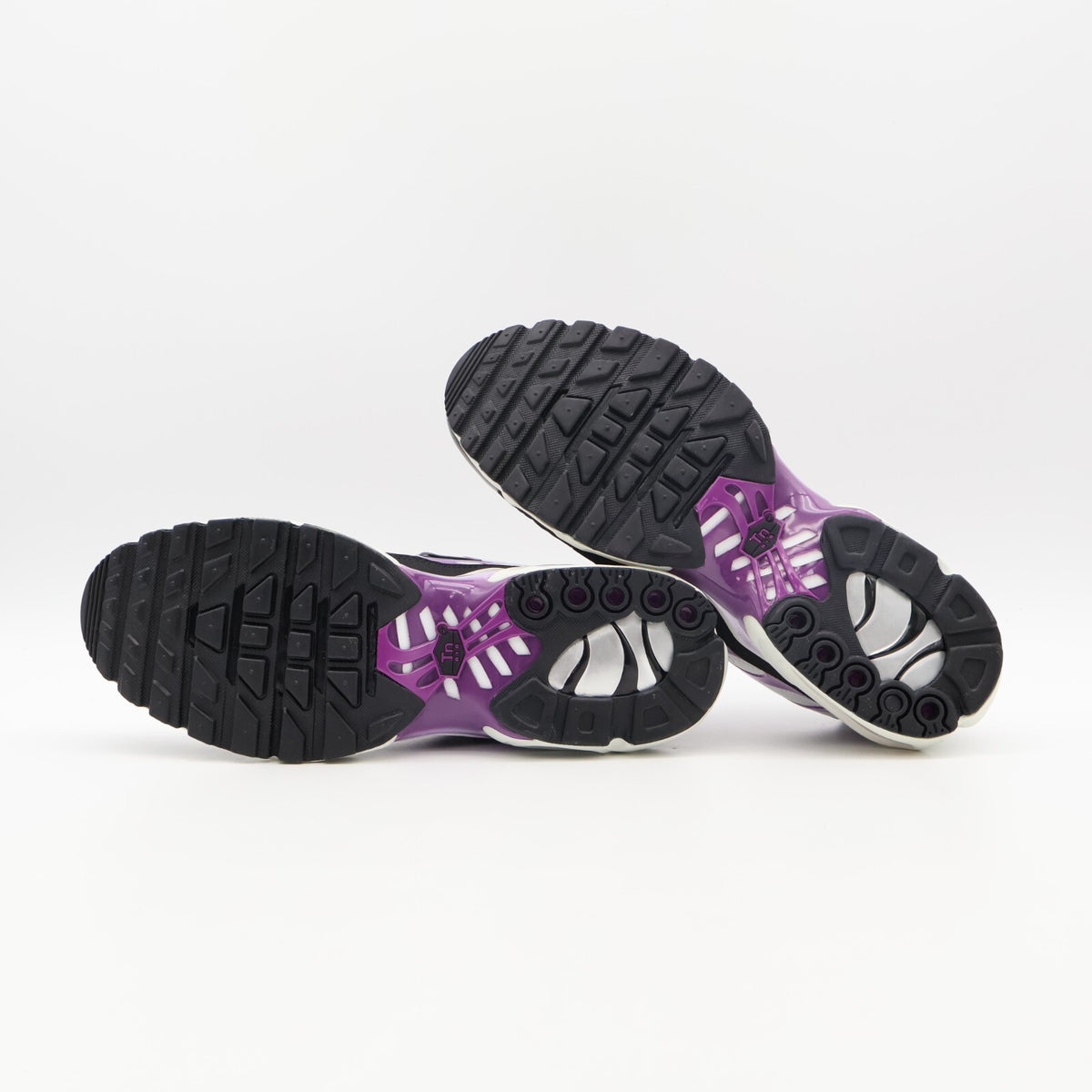 FN6949-100 Nike Air Max Plus Black Purple White Lilac Bloom Viotech Pink (Men's)