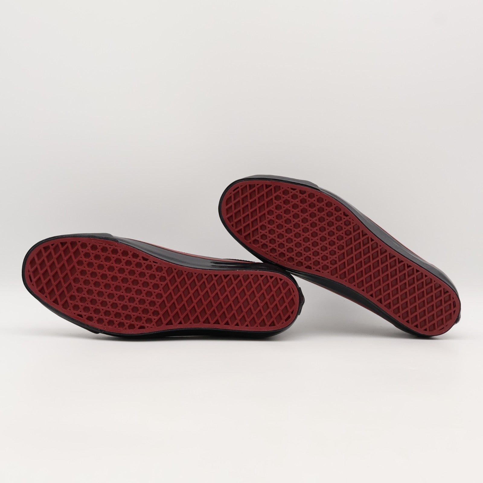 VN000EDAKRK Vans Premium Old Skool Leather Dark Red Black Tania Cruz (Men's)