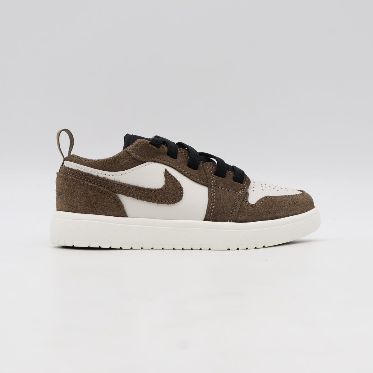 DR9748-200 Nike PS Jordan 1 Low Alt "Palomino/Phantom"