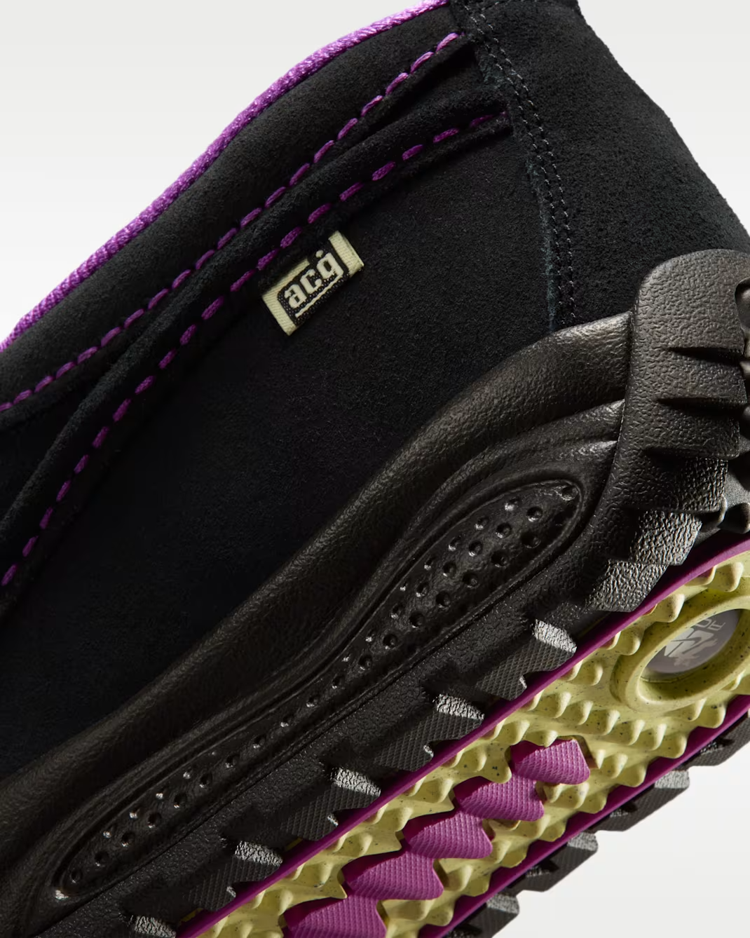 IH3750-001 Nike ACG IZY SE Black Vivid Purple (Men's)