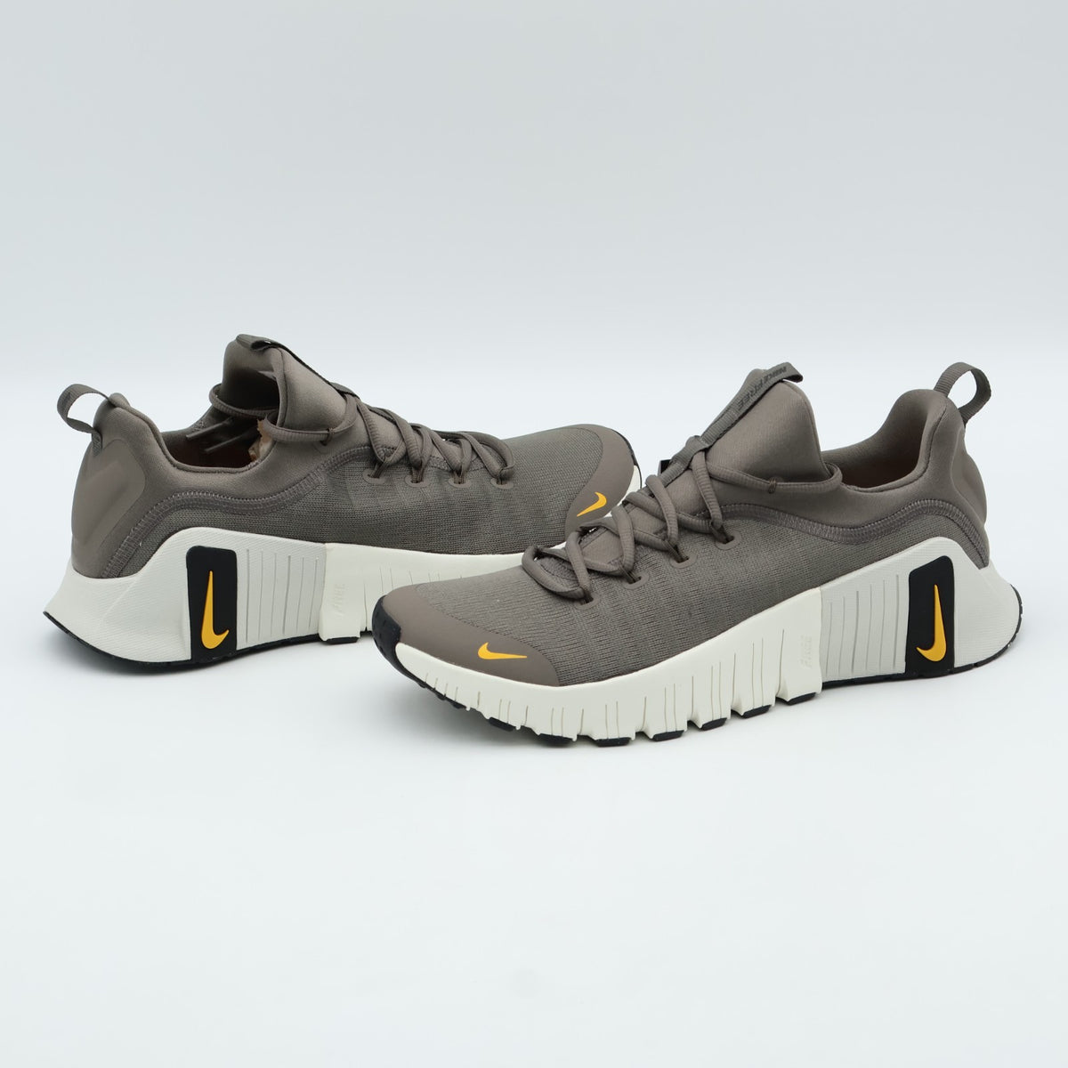 FJ7127-201 Nike Free Metcon 6 Cave Stone Light Bone Sail Sundial (Men's)