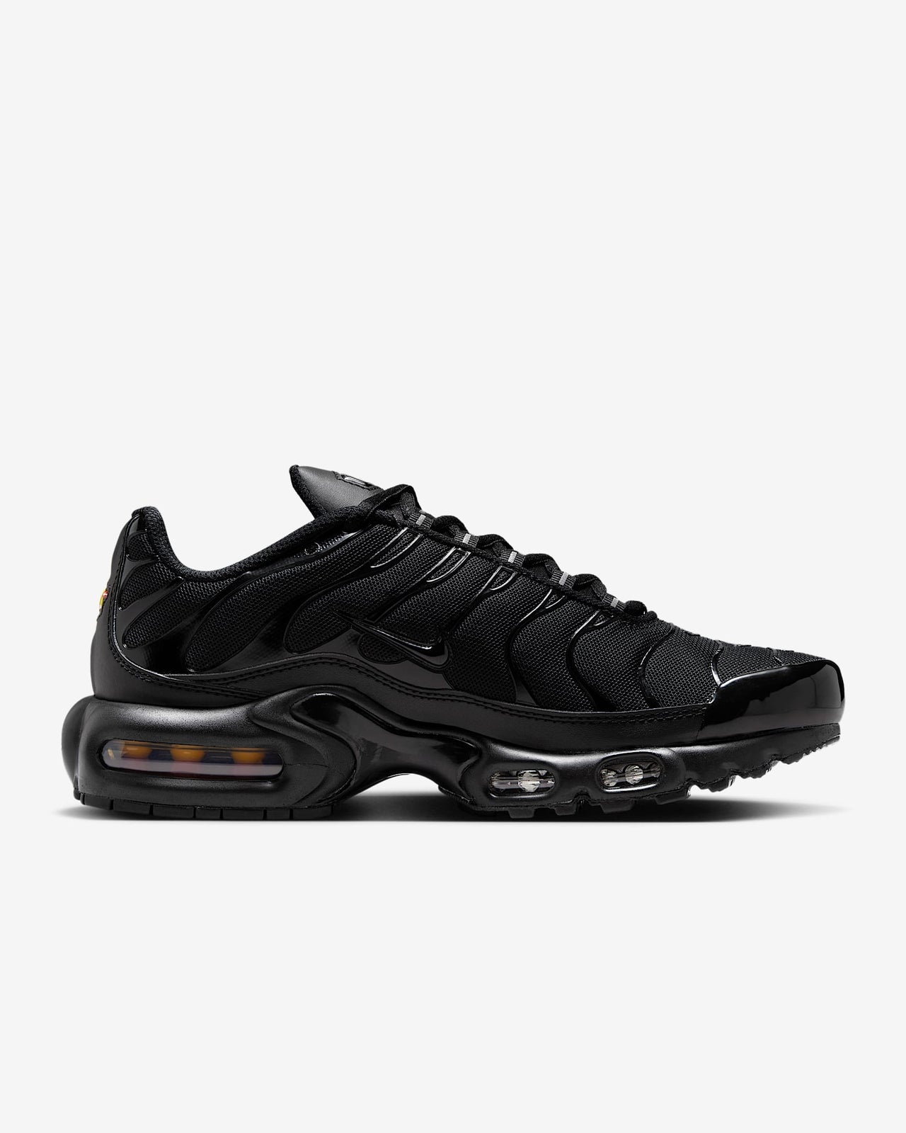 DM2362-002 Nike Women's Air Max Plus Triple Black (Women's)