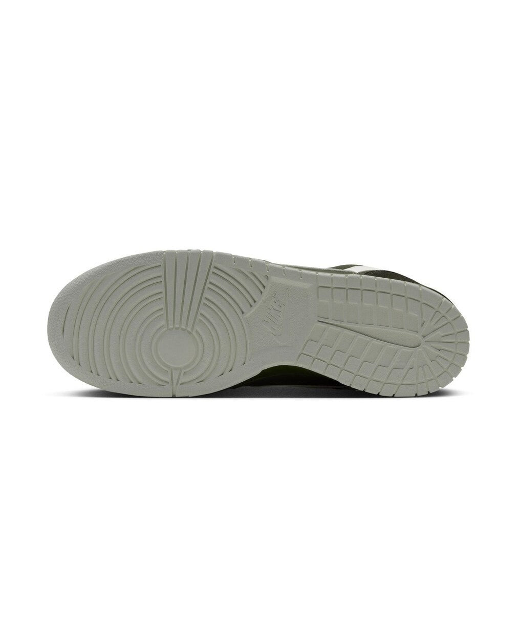 IO4224-300 Nike Big Nike Low "Sequoia" (Men's)