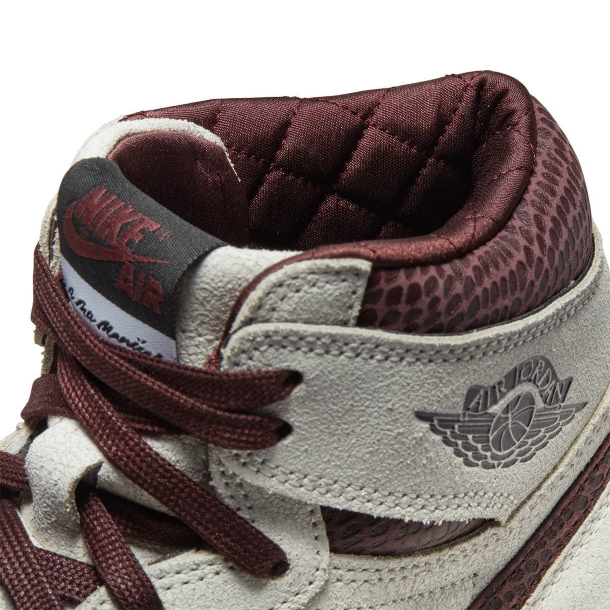 DO7097-100 A Ma Maniere Ã Nike Air Jordan 1 Retro High OG (Men's)