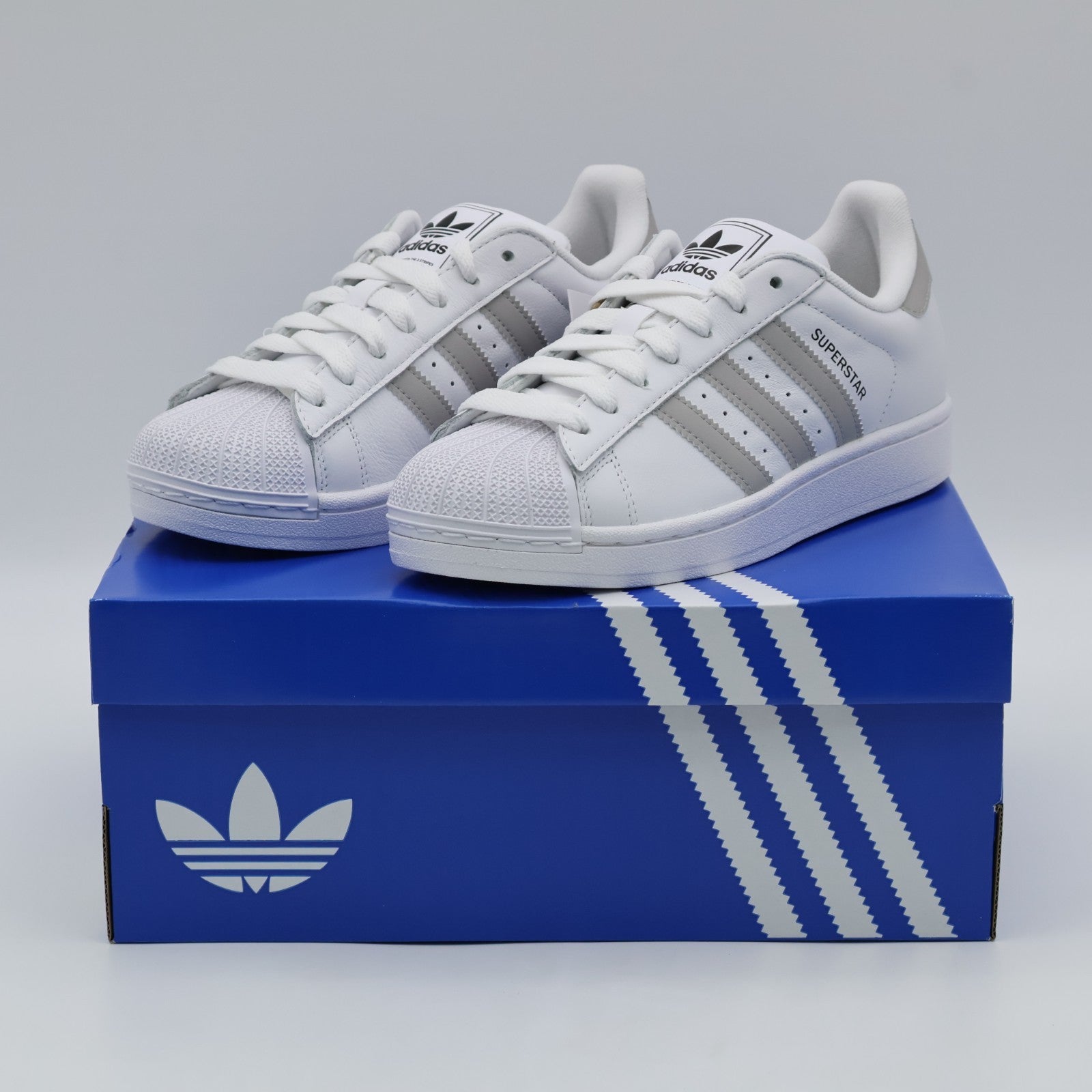 JQ4731 adidas Originals Superstar 2 Footwear White Grey OneCore Black (Men's)