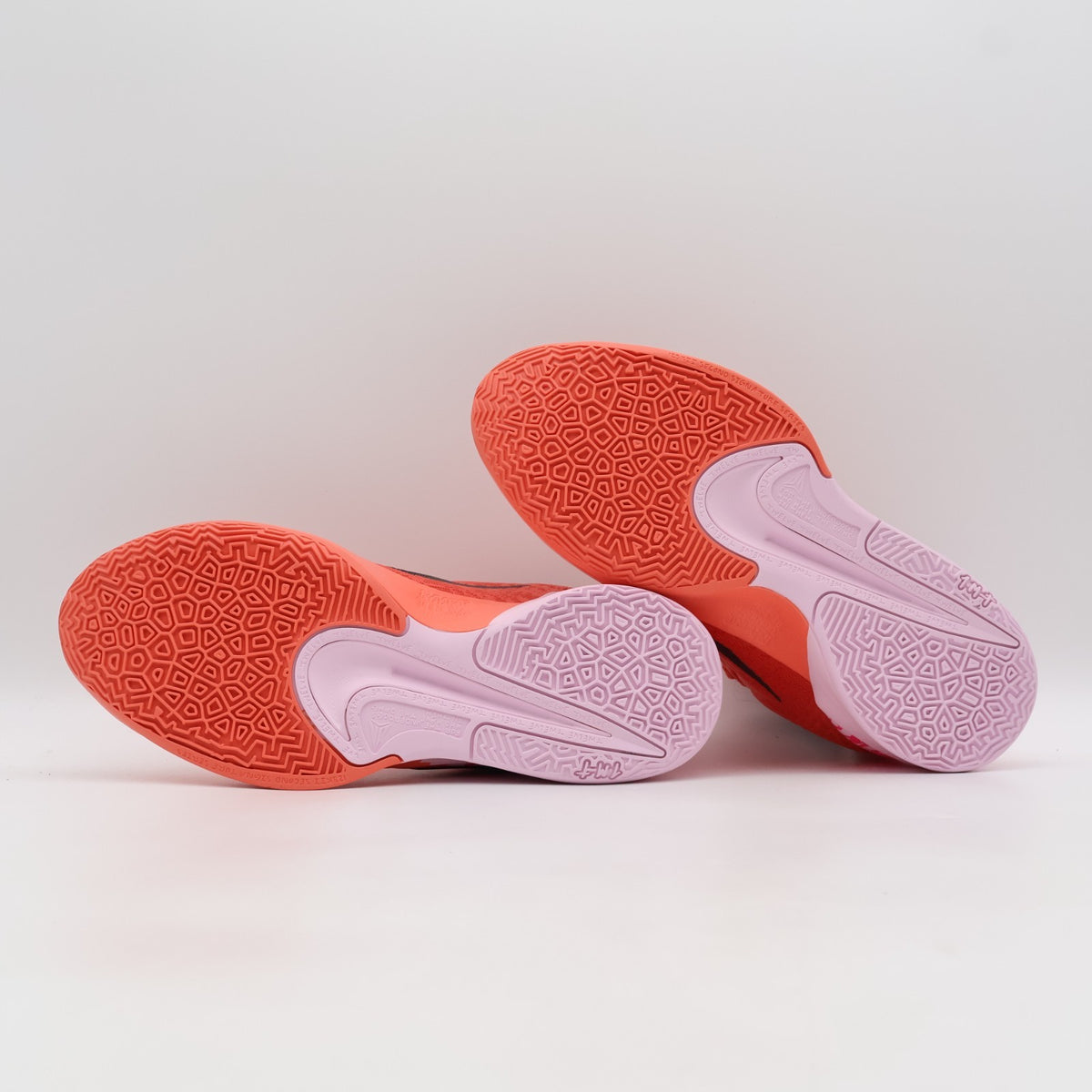 IB5842-800 IB5841-800 Nike Ja 2 Heart Eyes (Men's)