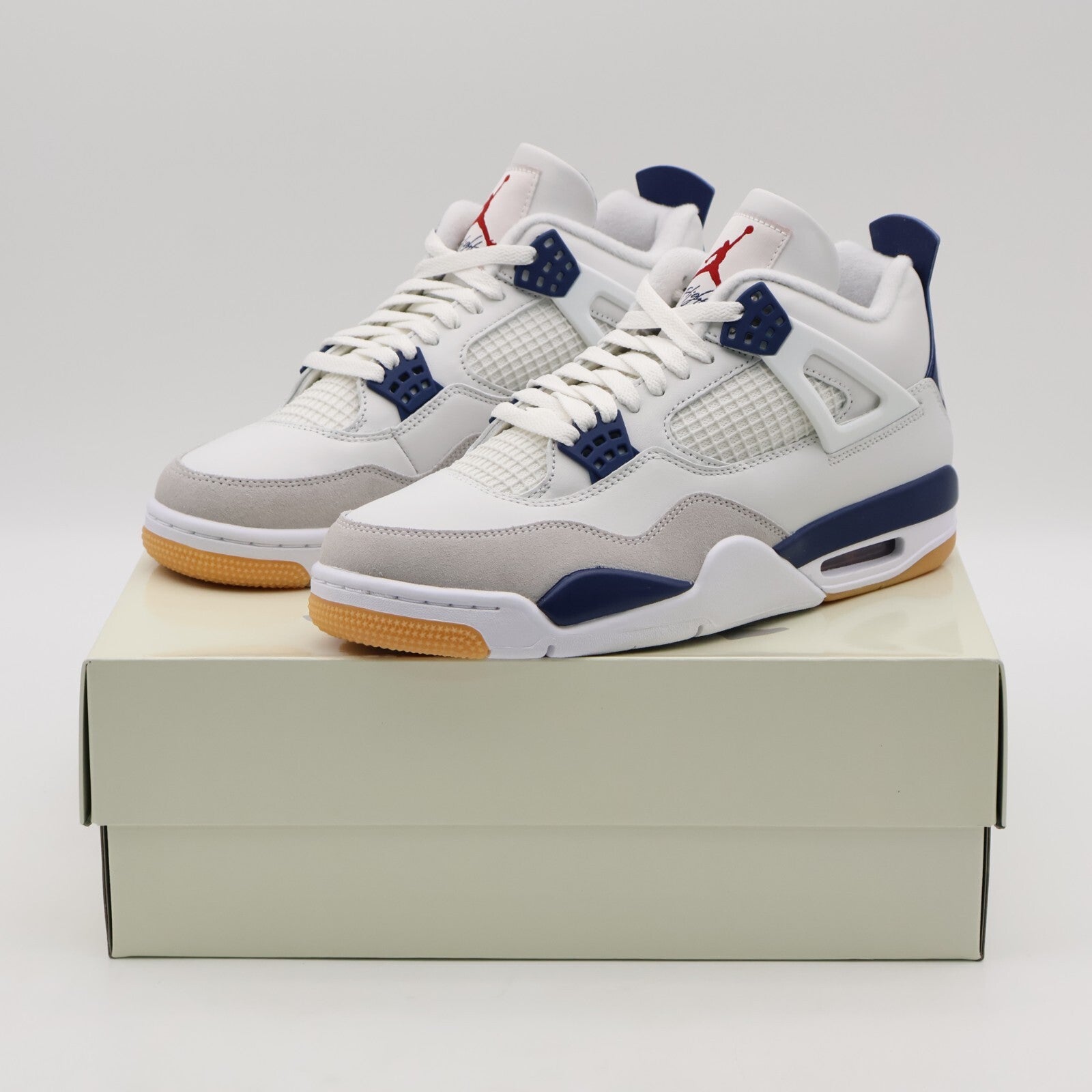 DR5415-100 Nike SB Air Jordan 4 Retro SP Summit White Navy (Men's)