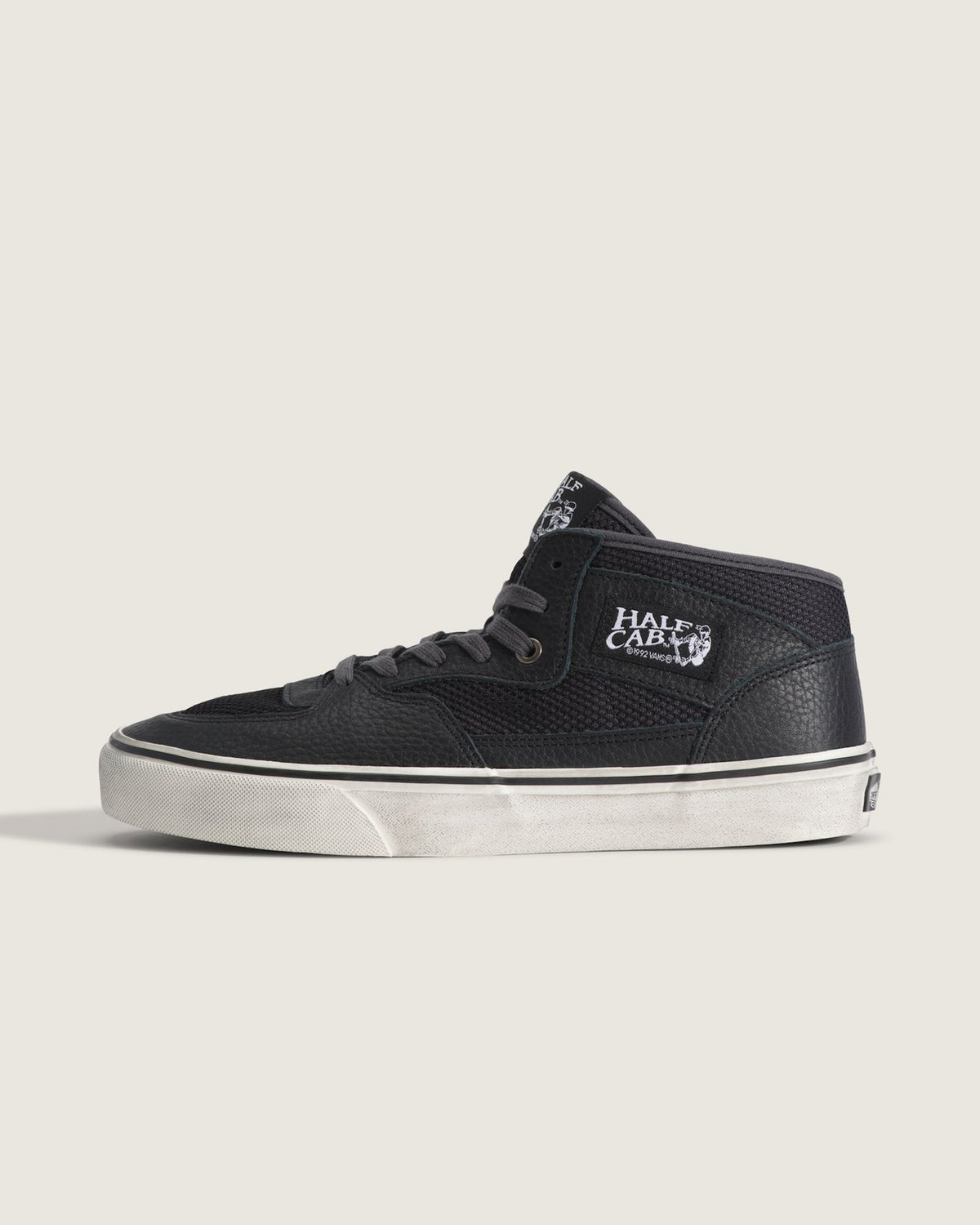VN000EATBLA VN000EATBLA Vans Half Cab Decon Combat Black (Men's)