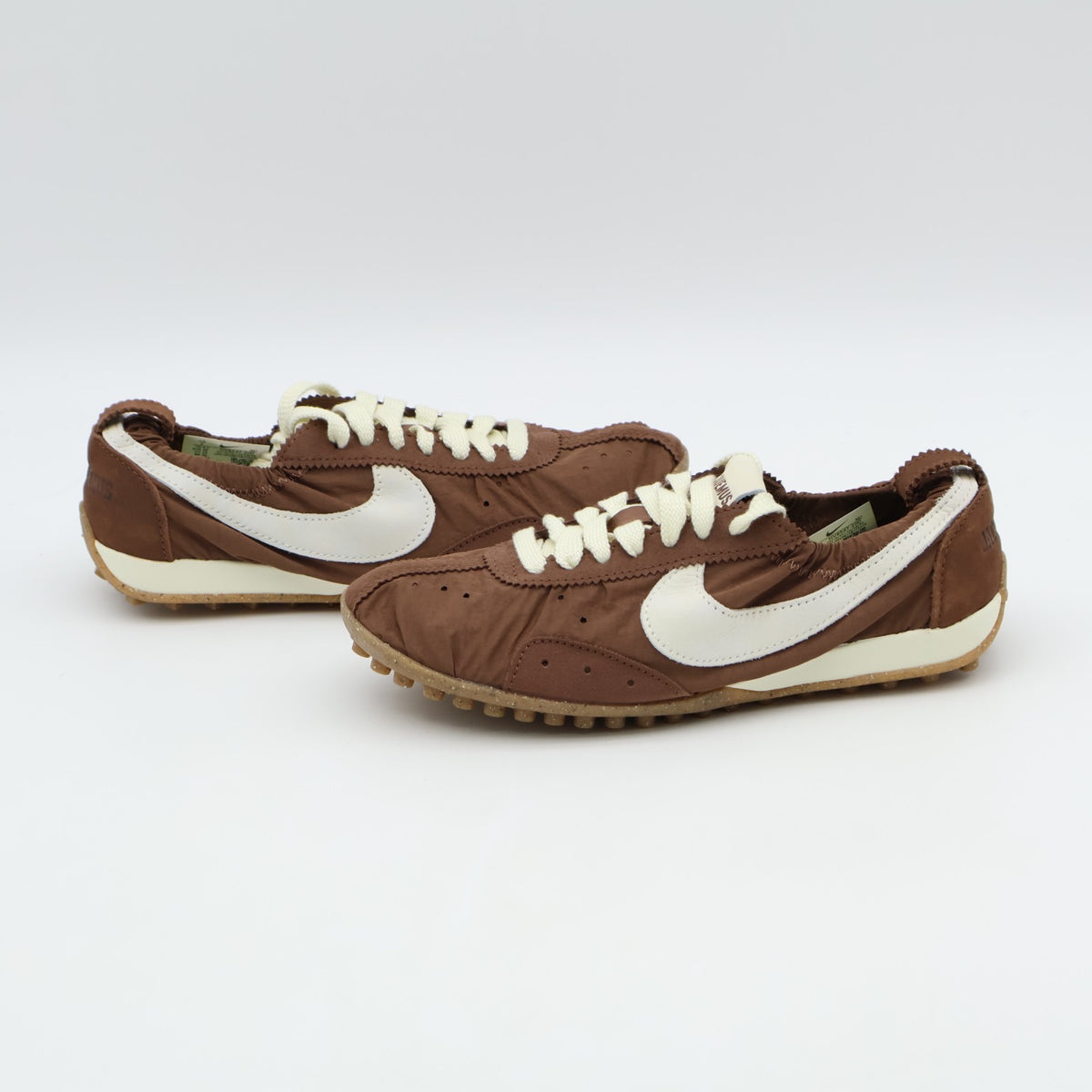 HV8547-200 Jacquemus Nike Women's Moon Shoe Fauna Brown (Womens's)
