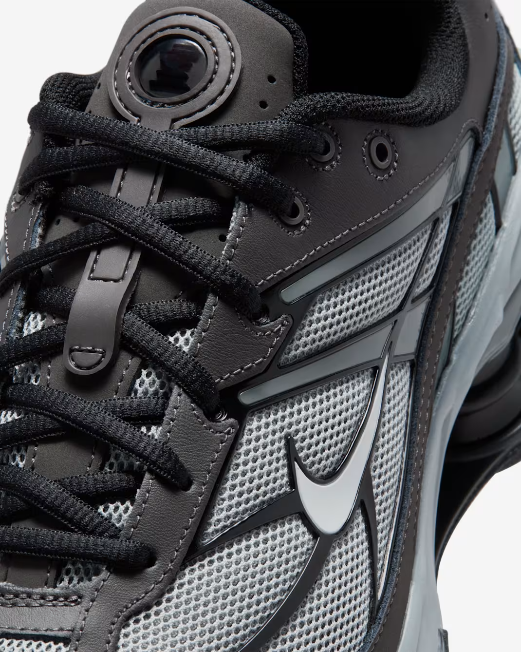 IO4296-001 Nike Shox R4 Ride 2 Light Smoke Grey Medium Ash Black (Men's)