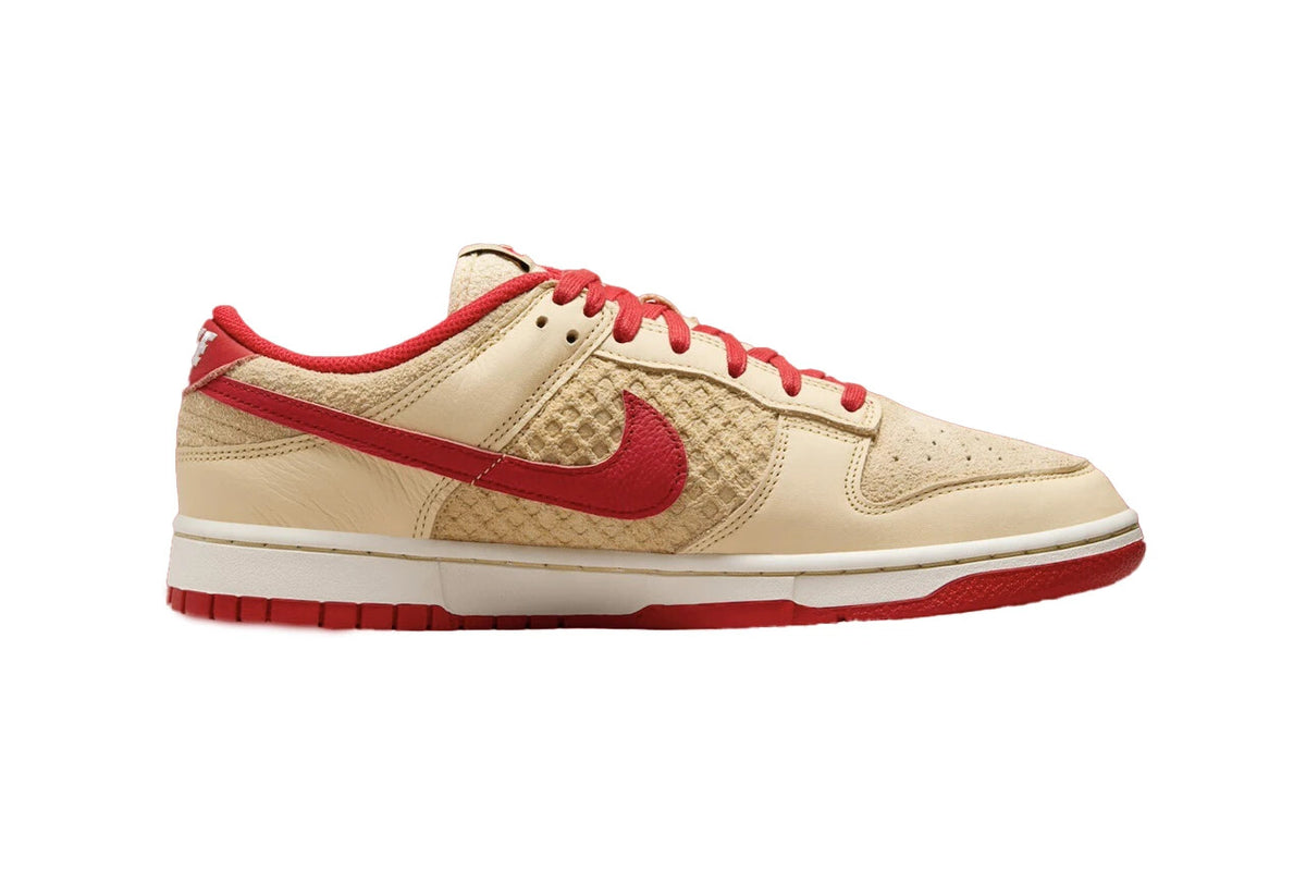 HJ9100-294 Nike Dunk Low Waffle Strawberry (Men's)