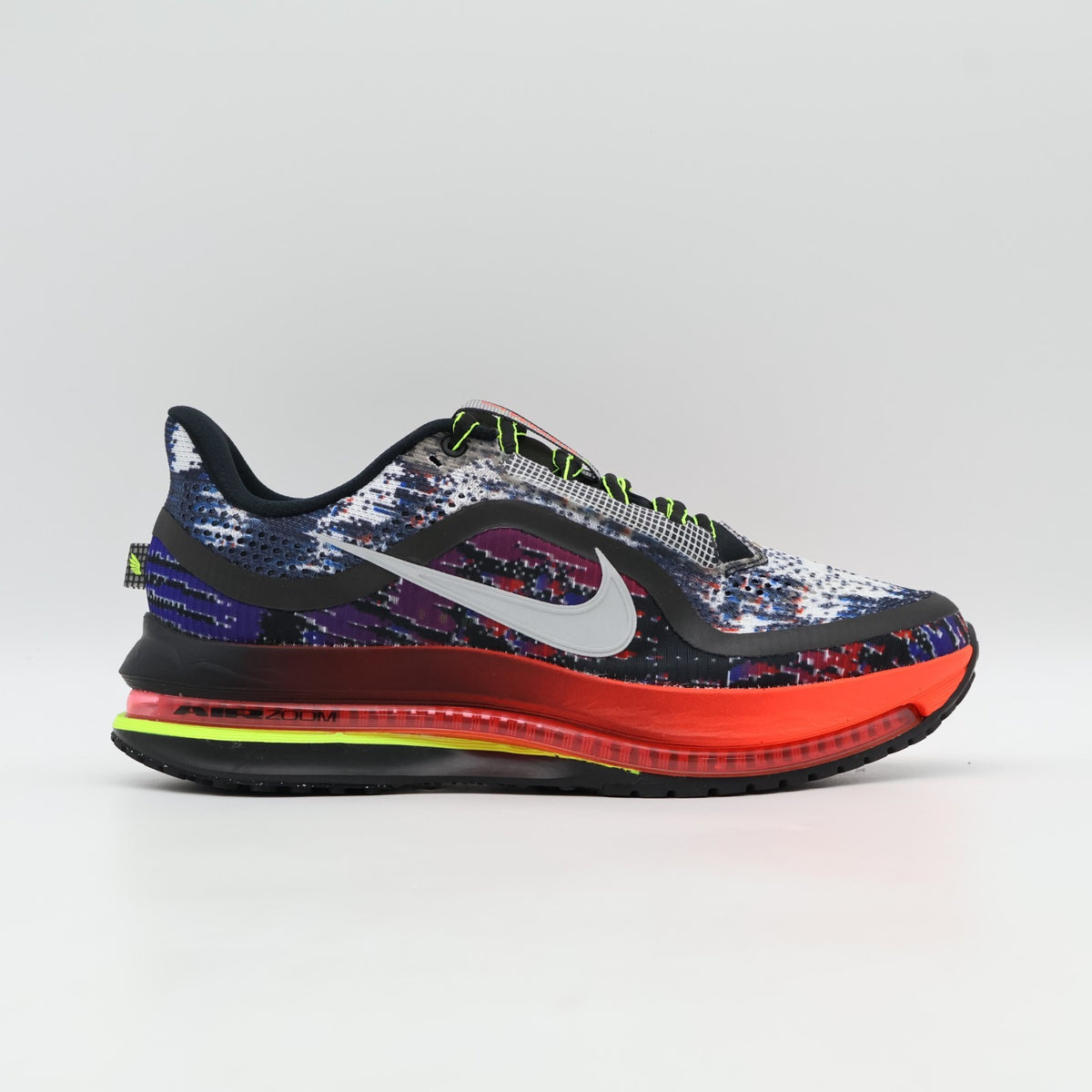 IM6778-902 Nike Pegasus PRM Multi Pixel (Men's)