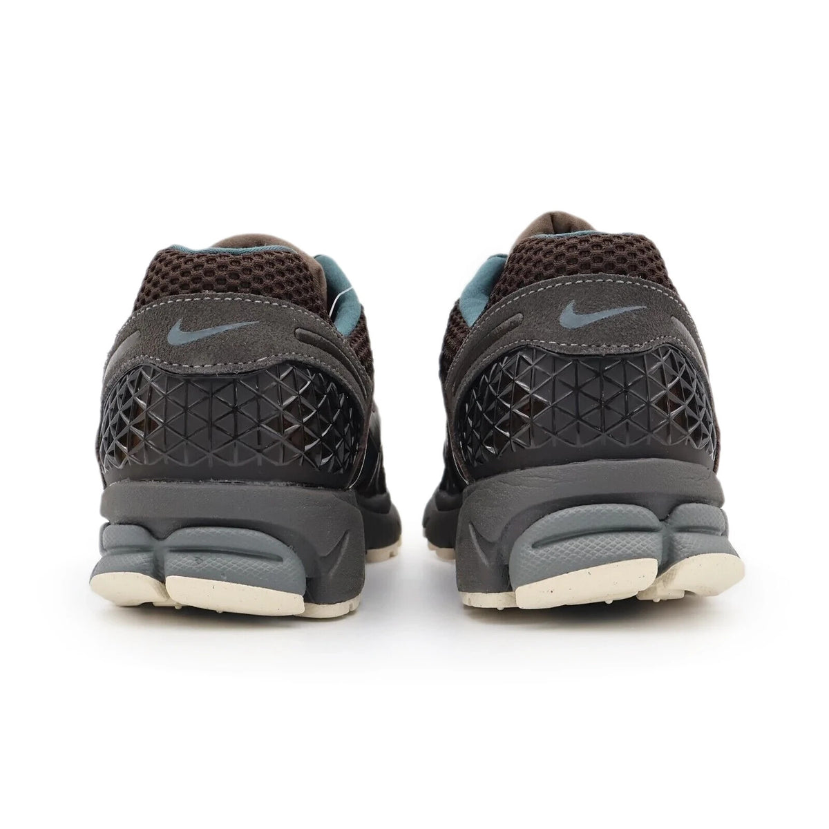 FQ8174-237 Nike Zoom Vomero 5 PRM Velvet Brown and Medium Ash (Men's)