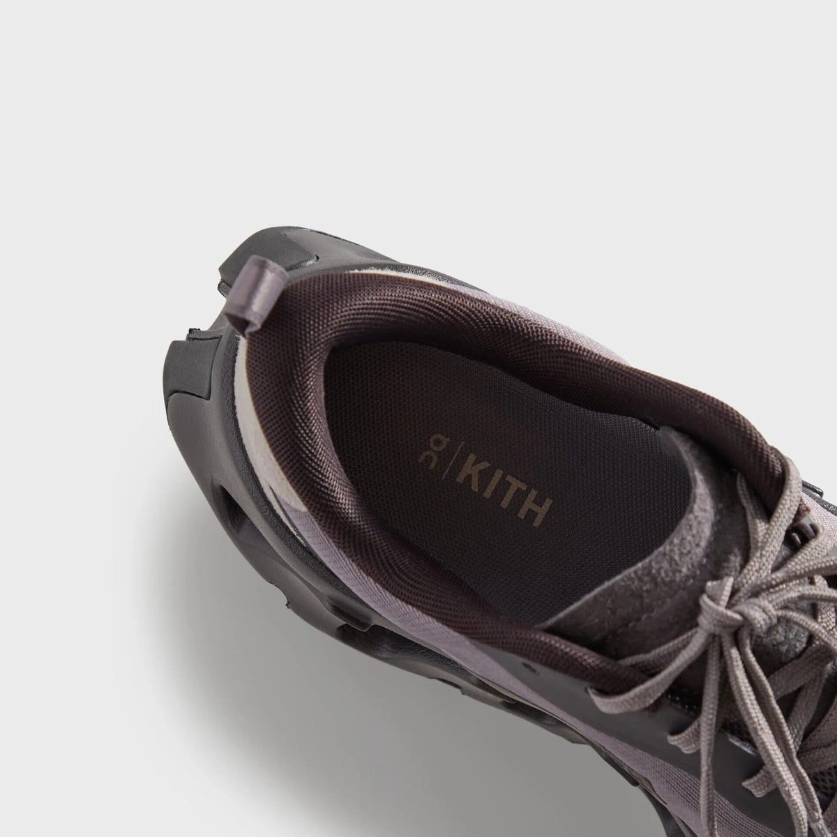 3MG10776093 KITH x On K-Tech 1 "Shark/Ox" (Men's)