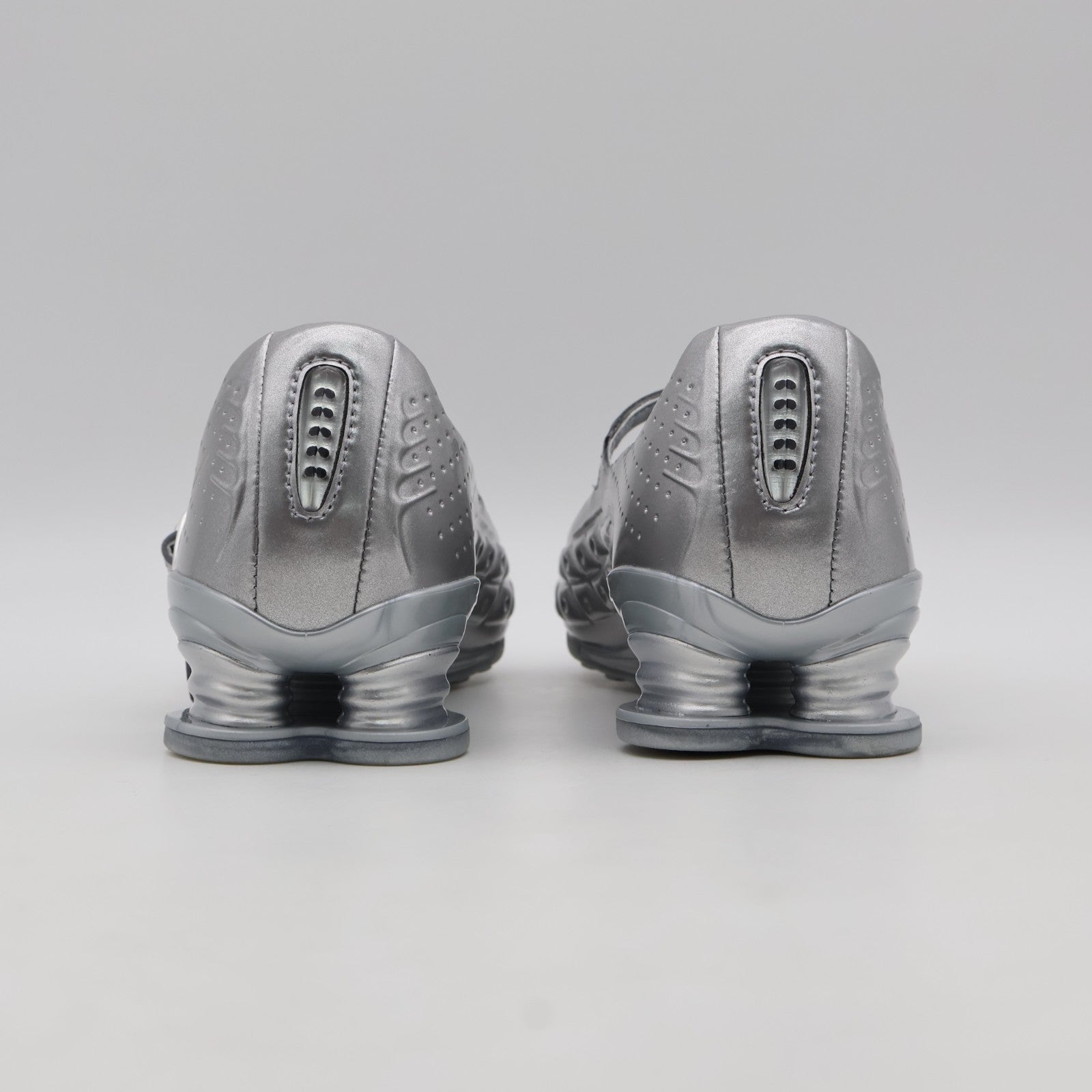 IR5510-002 Nike Shox Z Calistra Metallic Silver (Women's)