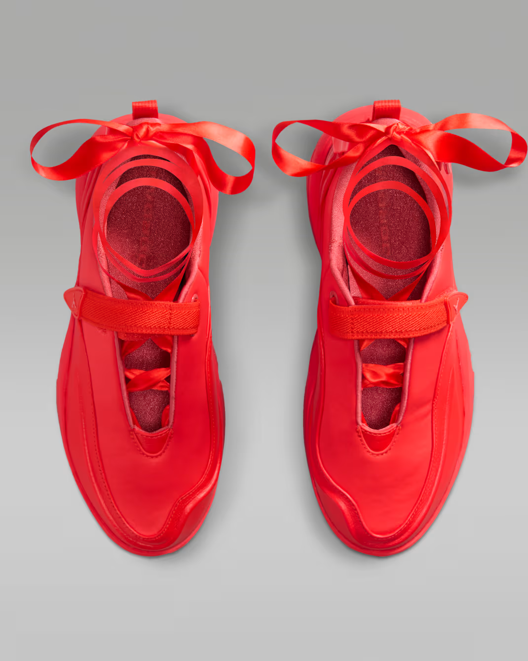 IB8597-600 Nike Jordan Pointe Chile Red (Women's)