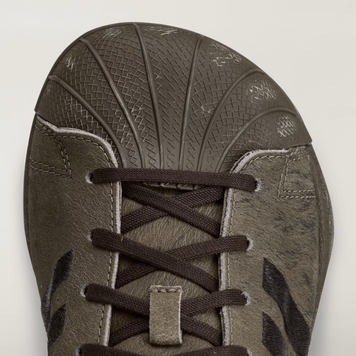 KK2724 Avavav adidas Super Star Dark Brown Supplier Colour (Women's)