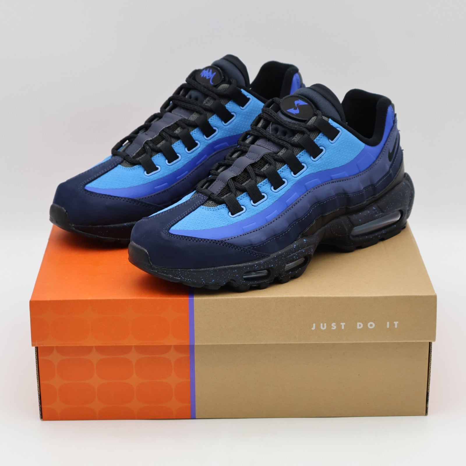 HF5515-400 Stash Nike Air Max 95 Black and Harbor Blue (2024) (Men's)