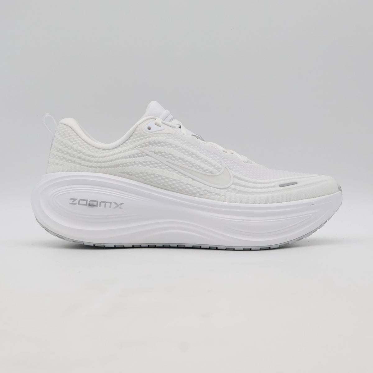 HV8150-102 Nike Vomero Plus White Photon Dust Metallic Silver Summit (Men's)