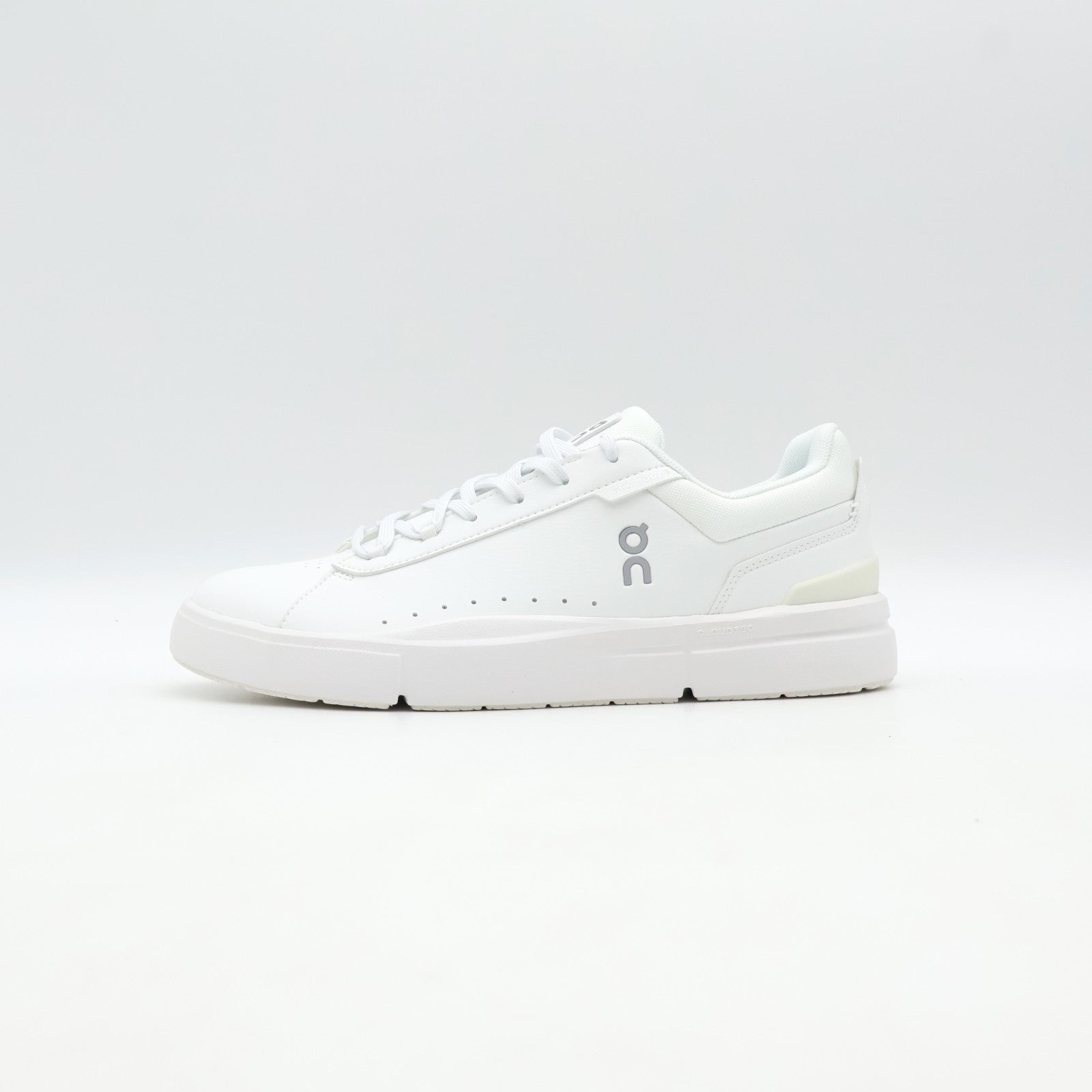 3MF30641200 On THE ROGER Advantage White White (Men's)