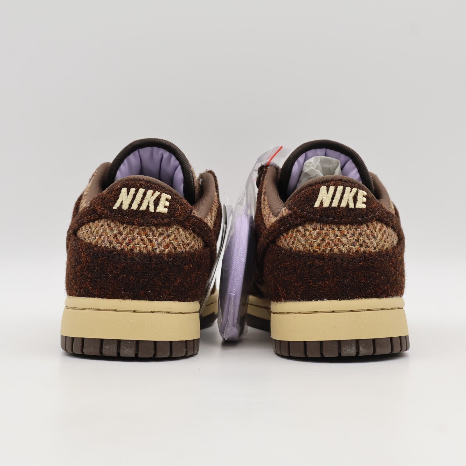 IO0052-200 Harris Tweed Nike Women's Dunk Low Sesame Violet Mist (Women's)