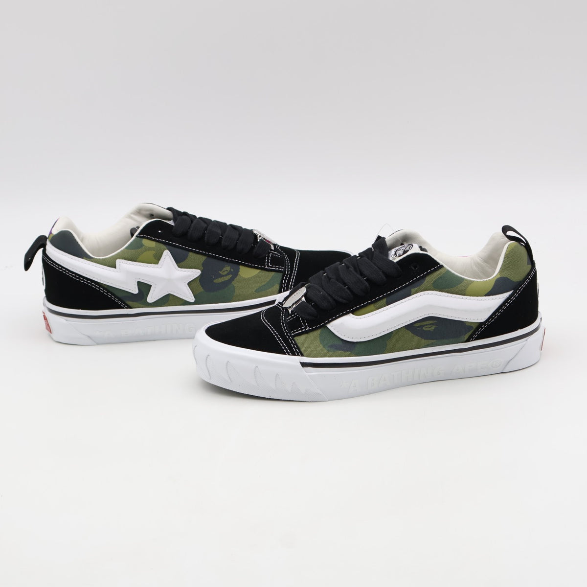 VN000Z39W09 A BATHING APE Ã Vans Premium Knu Skool "Camo Green" (Men's)